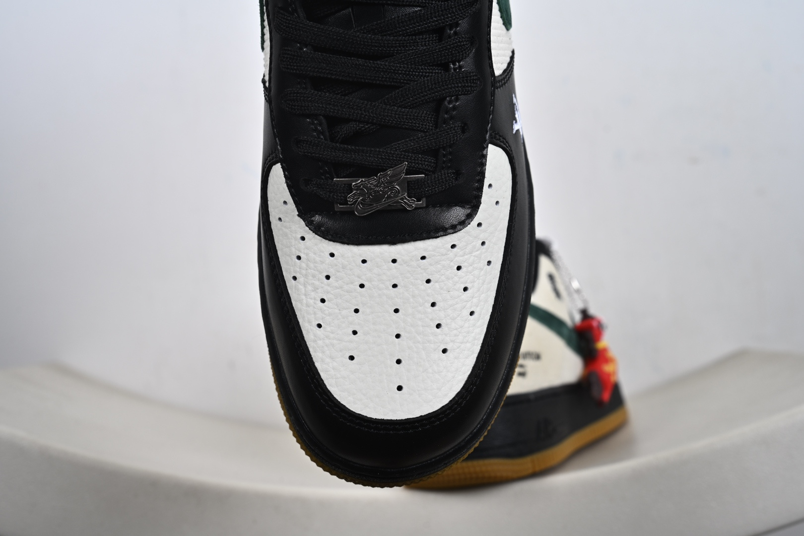 240 NIke Air Force 1 '07 Low “马年限定--黑松奶霜” 空军一号低帮 运动鞋 XY9025-005-Chinese UA Cheap High Quatity Brand Clothes Bags handbags Sneakers wholesale wholesaler seller from China Factory suppliers Fashion Clothing Shoes best Quality Beautiful Price 240 NIke Air Force 1 '07 Low “马年限定--黑松奶霜” 空军一号低帮 运动鞋 XY9025-005