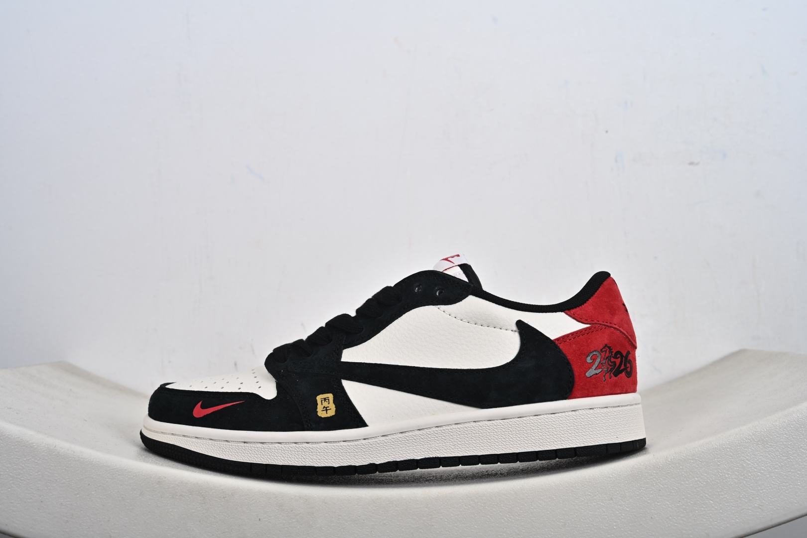 260 Nike Air Jordan 1 x Travis Scott AJ1倒勾 乔一倒钩 ‘DIY’定制 耐克 低帮文化篮球鞋 MZ9588-826-Chinese UA Cheap High Quatity Brand Clothes Bags handbags Sneakers wholesale wholesaler seller from China Factory suppliers Fashion Clothing Shoes best Quality Beautiful Price 260 Nike Air Jordan 1 x Travis Scott AJ1倒勾 乔一倒钩 ‘DIY’定制 耐克 低帮文化篮球鞋 MZ9588-826