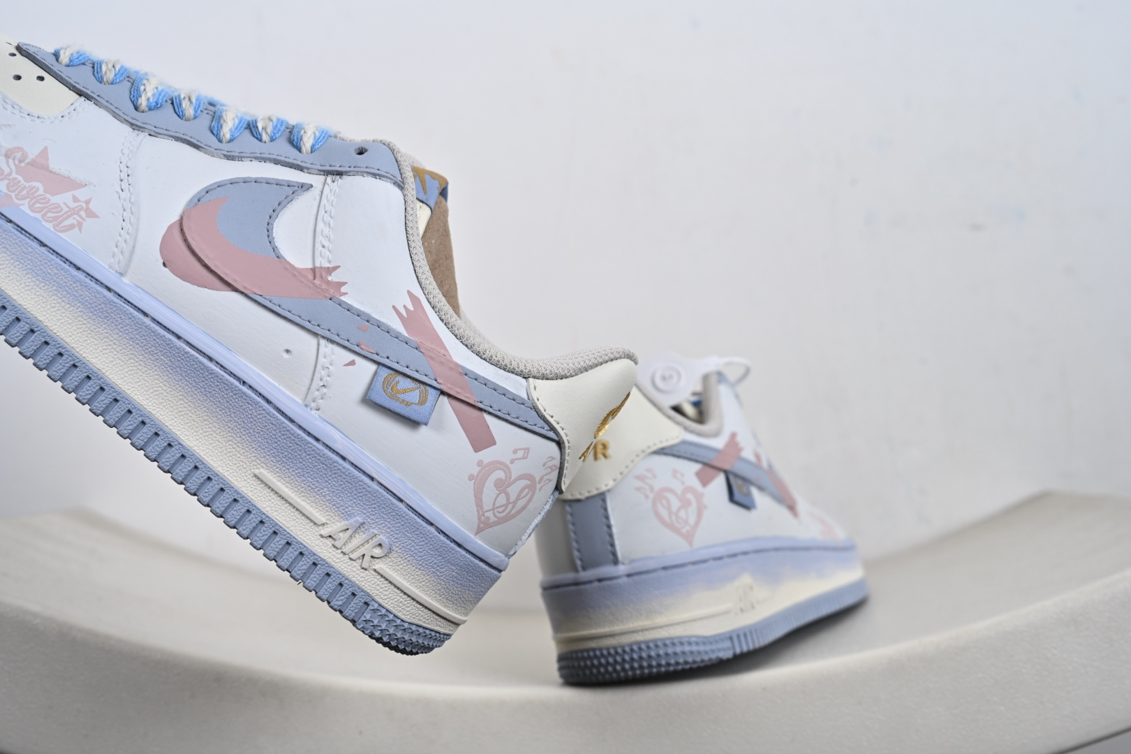 定制版 手绘涂鸦“春野甜序”Nike Air Force 1 “Spring Field”空军一号定制板鞋 DB3301-171-Chinese wholesaler seller Clothes Bags handbags wholesale Shoes High Quatity wholesaler seller Cheap Sneakers from China Factory Chinese suppliers china wholesale clothing wholesaler seller 定制版 手绘涂鸦“春野甜序”Nike Air Force 1 “Spring Field”空军一号定制板鞋 DB3301-171