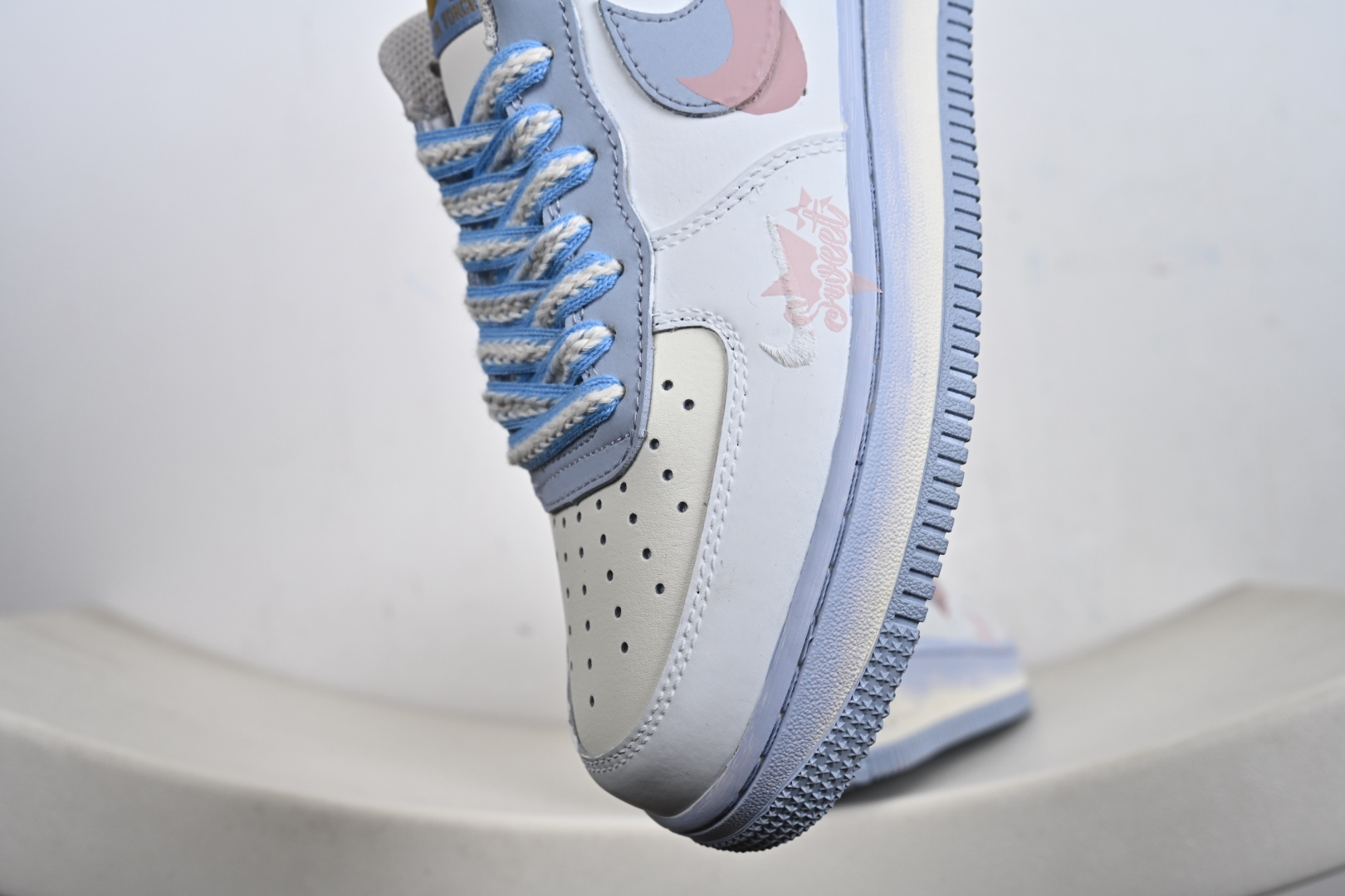 定制版 手绘涂鸦“春野甜序”Nike Air Force 1 “Spring Field”空军一号定制板鞋 DB3301-171-Chinese wholesaler seller Clothes Bags handbags wholesale Shoes High Quatity wholesaler seller Cheap Sneakers from China Factory Chinese suppliers china wholesale clothing wholesaler seller 定制版 手绘涂鸦“春野甜序”Nike Air Force 1 “Spring Field”空军一号定制板鞋 DB3301-171