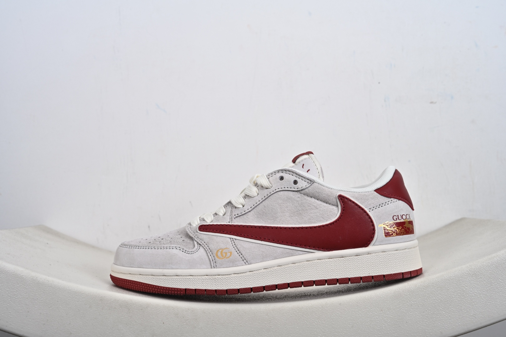 Nike Air Jordan 1 x Travis Scott AJ1倒勾 乔一倒钩 ‘DIY’定制 耐克 低帮文化篮球鞋 XZ6668-056