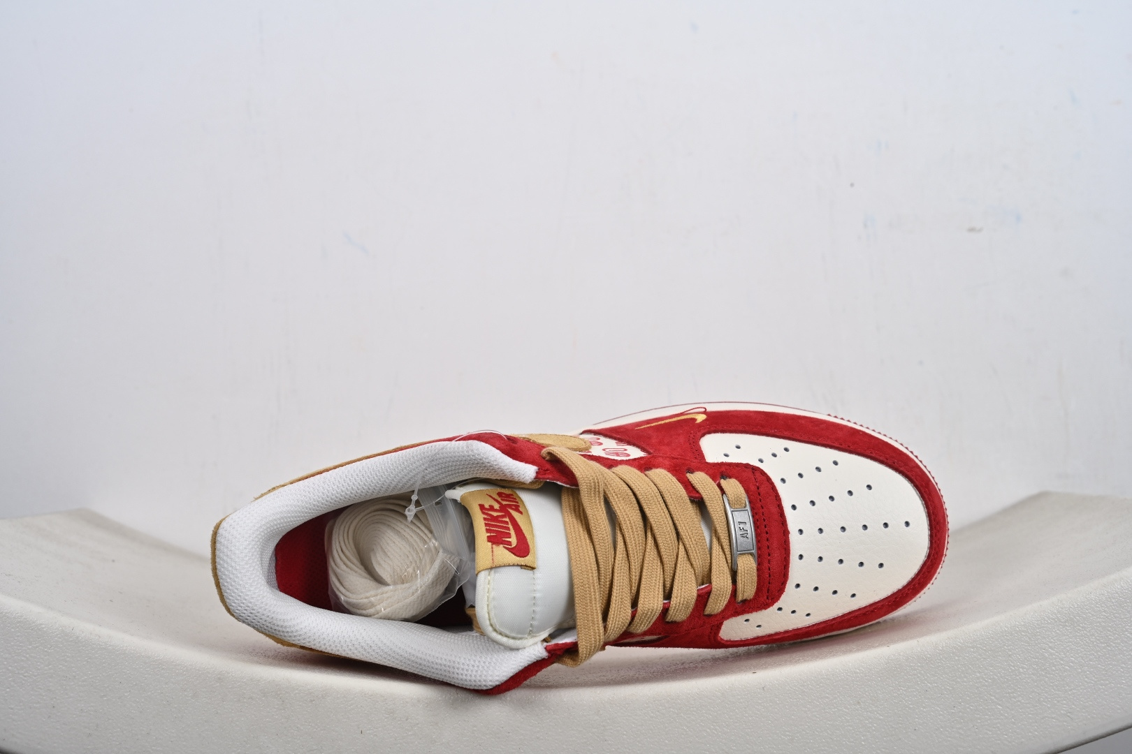 240 定制版 Nike Air Force 1 '07 Low “马年限定-红金” XD0028-014-Chinese UA Cheap High Quatity Brand Clothes Bags handbags Sneakers wholesale wholesaler seller from China Factory suppliers Fashion Clothing Shoes best Quality Beautiful Price 240 定制版 Nike Air Force 1 '07 Low “马年限定-红金” XD0028-014