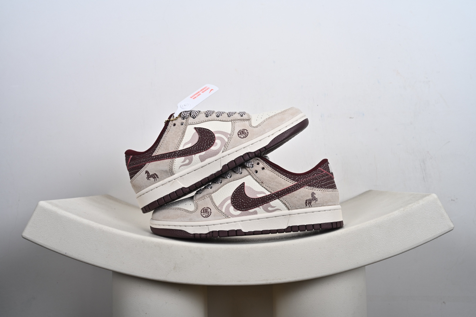 240 定制版 Nike Dunk Low 2026 丙午马年限定款 XT6998-112
