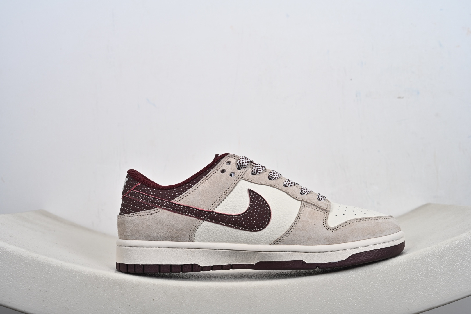 240 定制版 Nike Dunk Low 2026 丙午马年限定款 XT6998-112