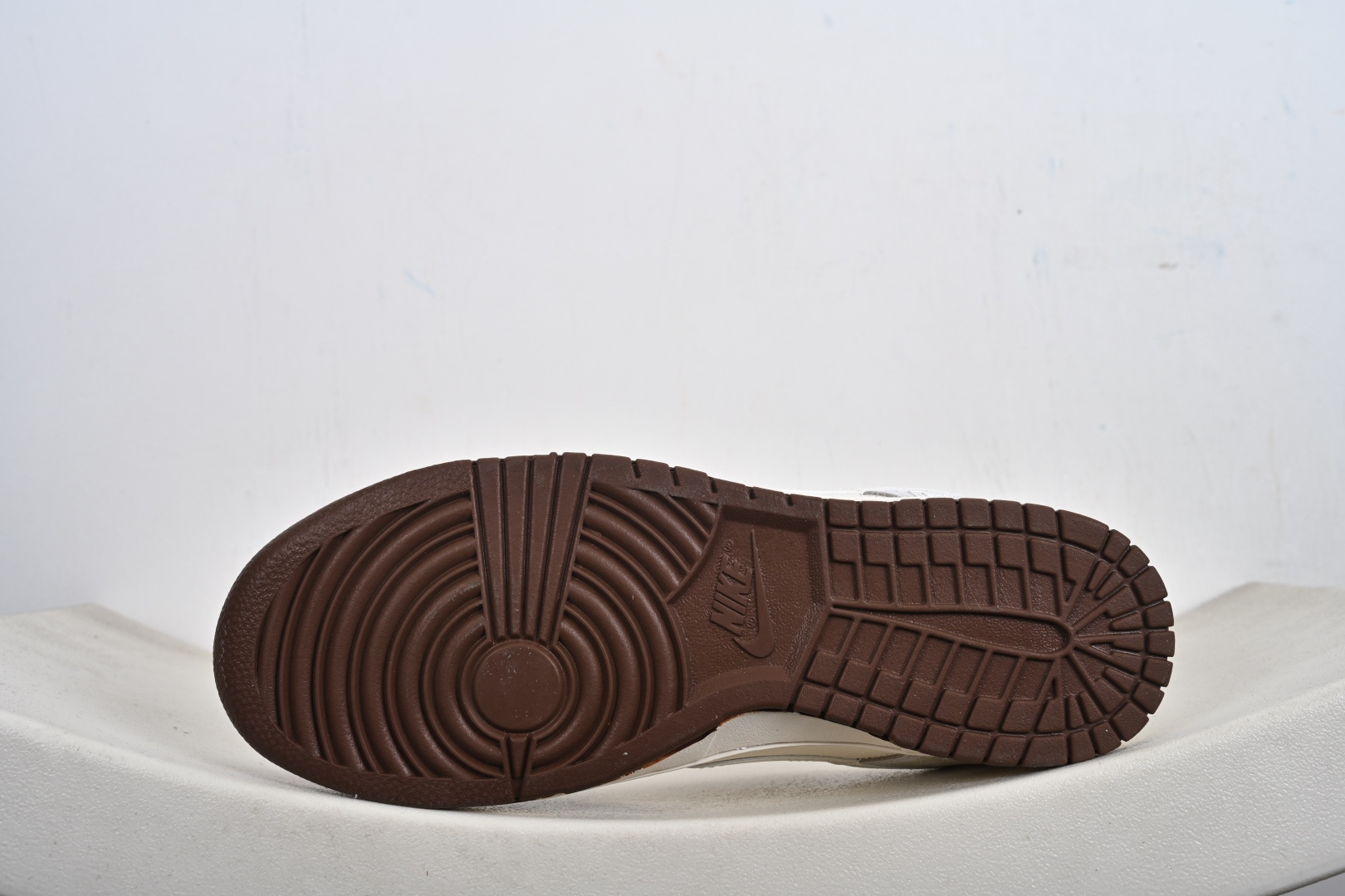 240 当东方古韵邂逅街头潮流,这双Nike Dunk Low ZH2598-810-Chinese UA Cheap High Quatity Brand Clothes Bags handbags Sneakers wholesale wholesaler seller from China Factory suppliers Fashion Clothing Shoes best Quality Beautiful Price 240 当东方古韵邂逅街头潮流,这双Nike Dunk Low ZH2598-810
