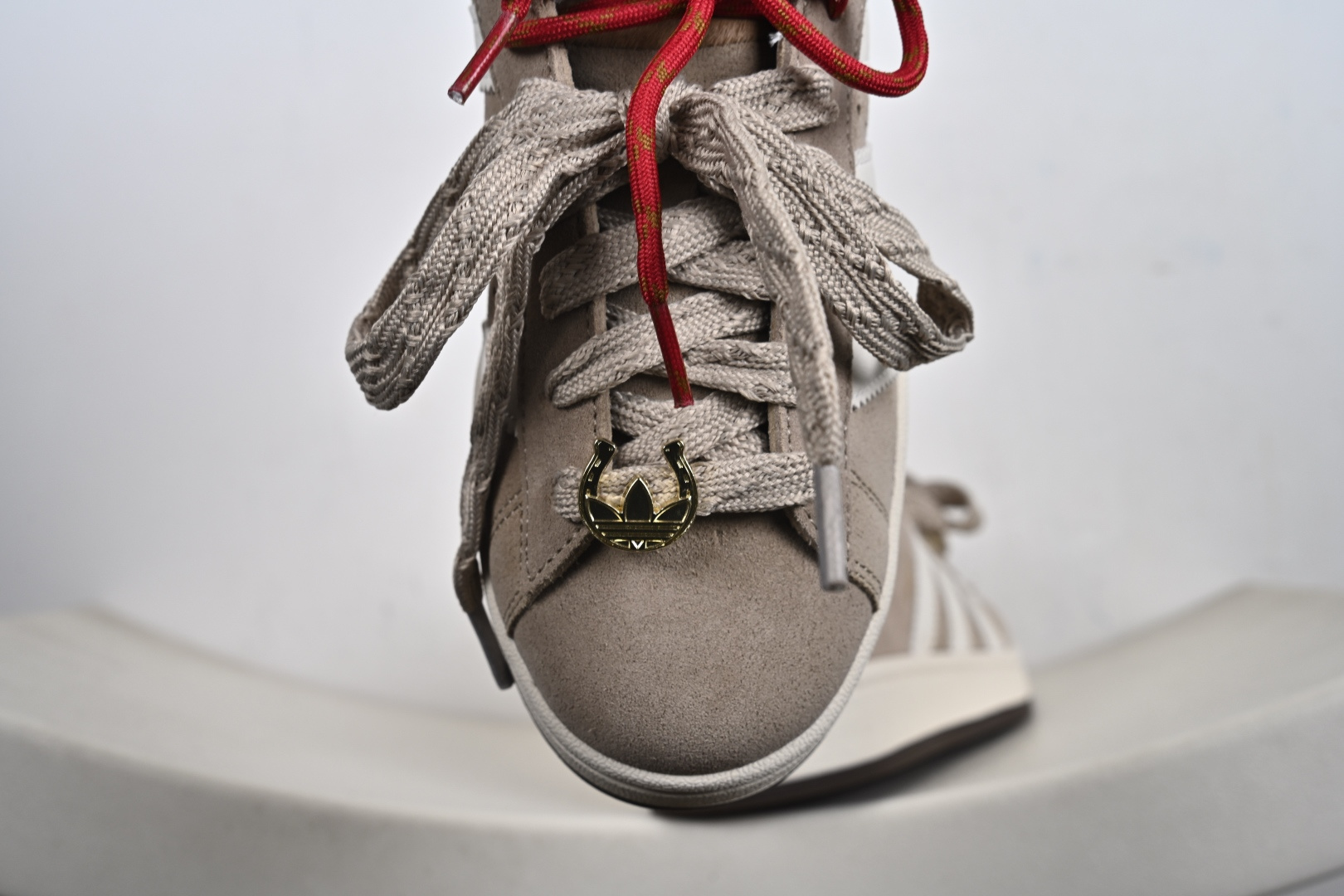 160 Adidas阿迪达斯.三叶草CAMPUS 00s 面包鞋复古休闲板鞋 KJ8724-Chinese UA Cheap High Quatity Brand Clothes Bags handbags Sneakers wholesale wholesaler seller from China Factory suppliers Fashion Clothing Shoes best Quality Beautiful Price 160 Adidas阿迪达斯.三叶草CAMPUS 00s 面包鞋复古休闲板鞋 KJ8724