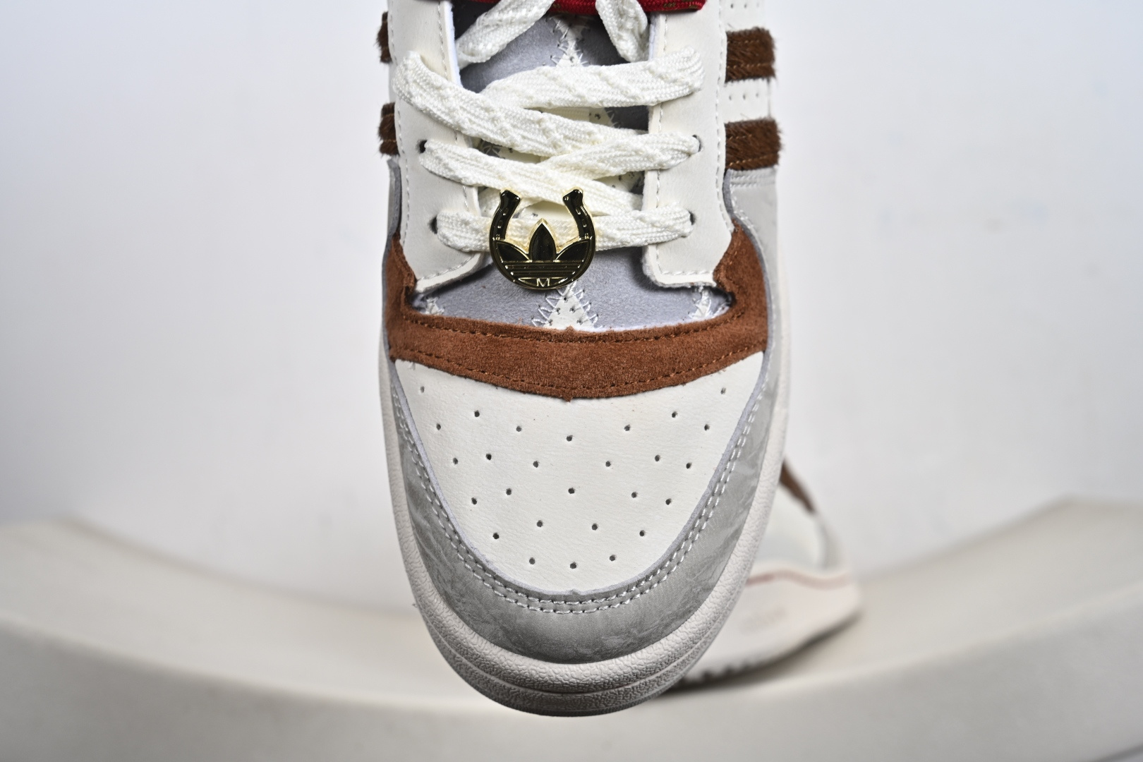 Adidas Forum LOW CL 阿迪达斯 三叶草低帮 经典复古板鞋 潮流休闲鞋 KJ8751