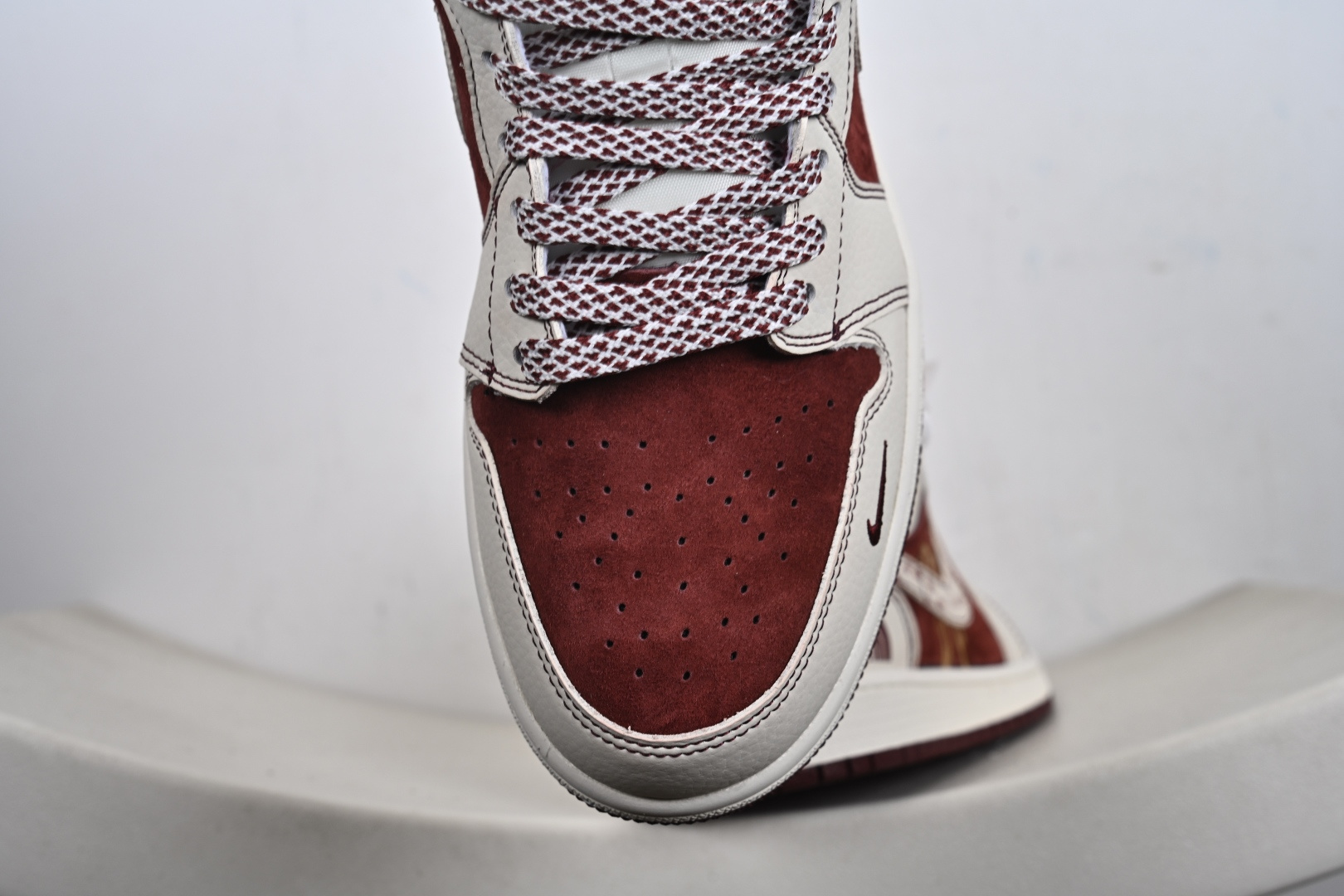 260 Nike Air Jordan 1 Low 马年限定 QL1988-005-Chinese UA Cheap High Quatity Brand Clothes Bags handbags Sneakers wholesale wholesaler seller from China Factory suppliers Fashion Clothing Shoes best Quality Beautiful Price 260 Nike Air Jordan 1 Low 马年限定 QL1988-005