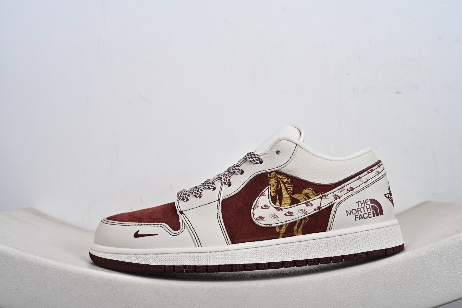 260 Nike Air Jordan 1 Low 马年限定 QL1988-005-Chinese UA Cheap High Quatity Brand Clothes Bags handbags Sneakers wholesale wholesaler seller from China Factory suppliers Fashion Clothing Shoes best Quality Beautiful Price 260 Nike Air Jordan 1 Low 马年限定 QL1988-005