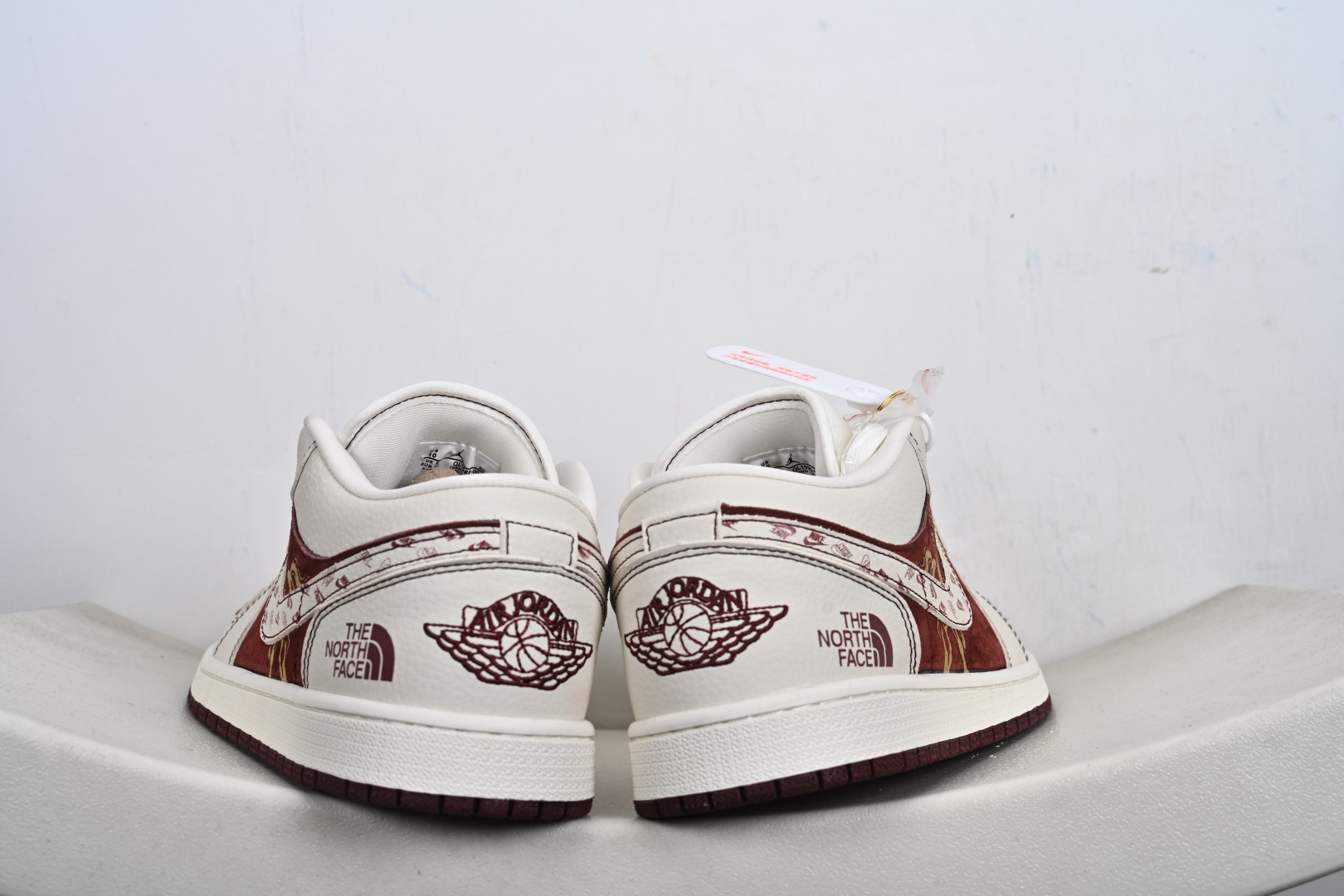 260 Nike Air Jordan 1 Low 马年限定 QL1988-005-Chinese UA Cheap High Quatity Brand Clothes Bags handbags Sneakers wholesale wholesaler seller from China Factory suppliers Fashion Clothing Shoes best Quality Beautiful Price 260 Nike Air Jordan 1 Low 马年限定 QL1988-005