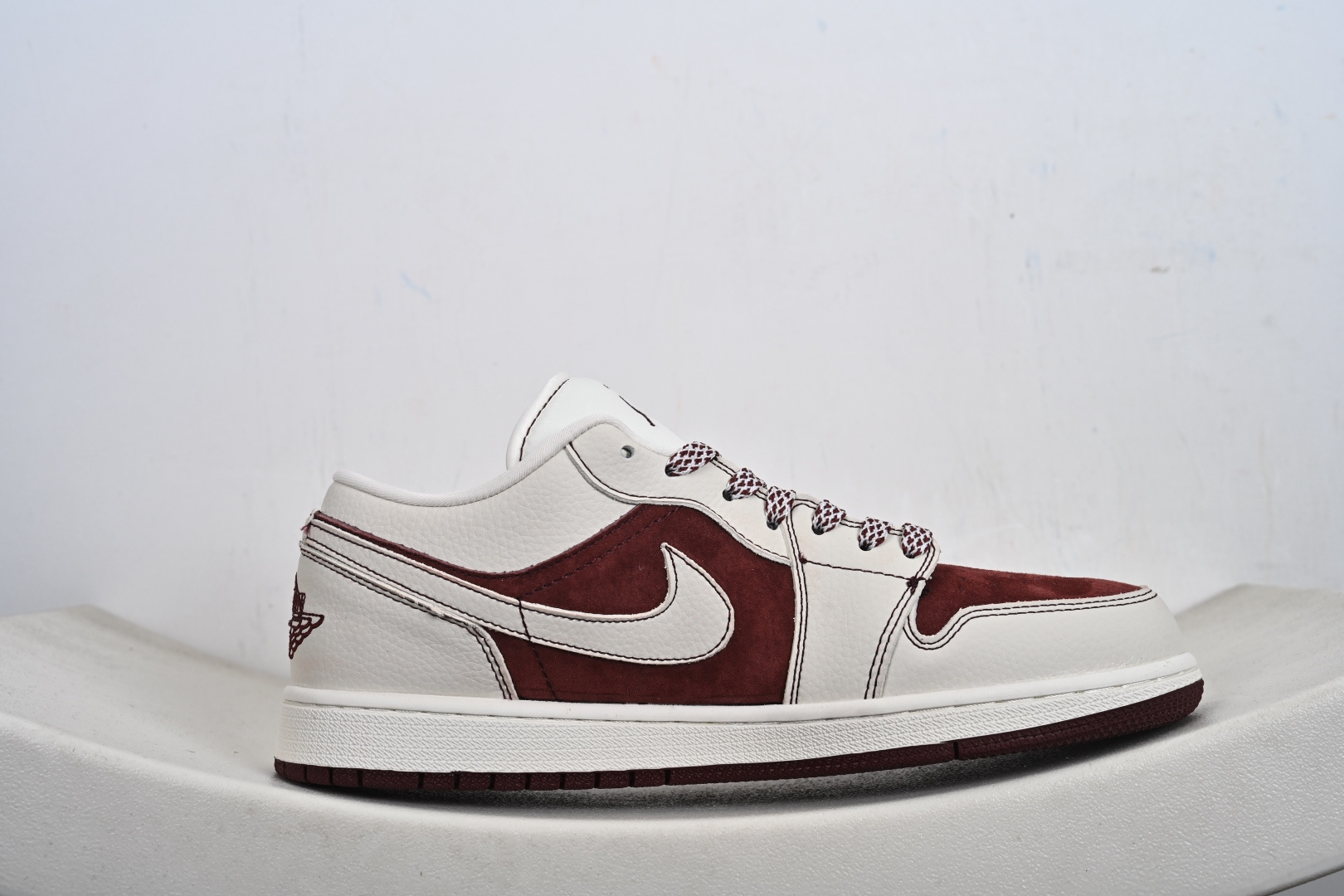 260 Nike Air Jordan 1 Low 马年限定 QL1988-005-Chinese UA Cheap High Quatity Brand Clothes Bags handbags Sneakers wholesale wholesaler seller from China Factory suppliers Fashion Clothing Shoes best Quality Beautiful Price 260 Nike Air Jordan 1 Low 马年限定 QL1988-005