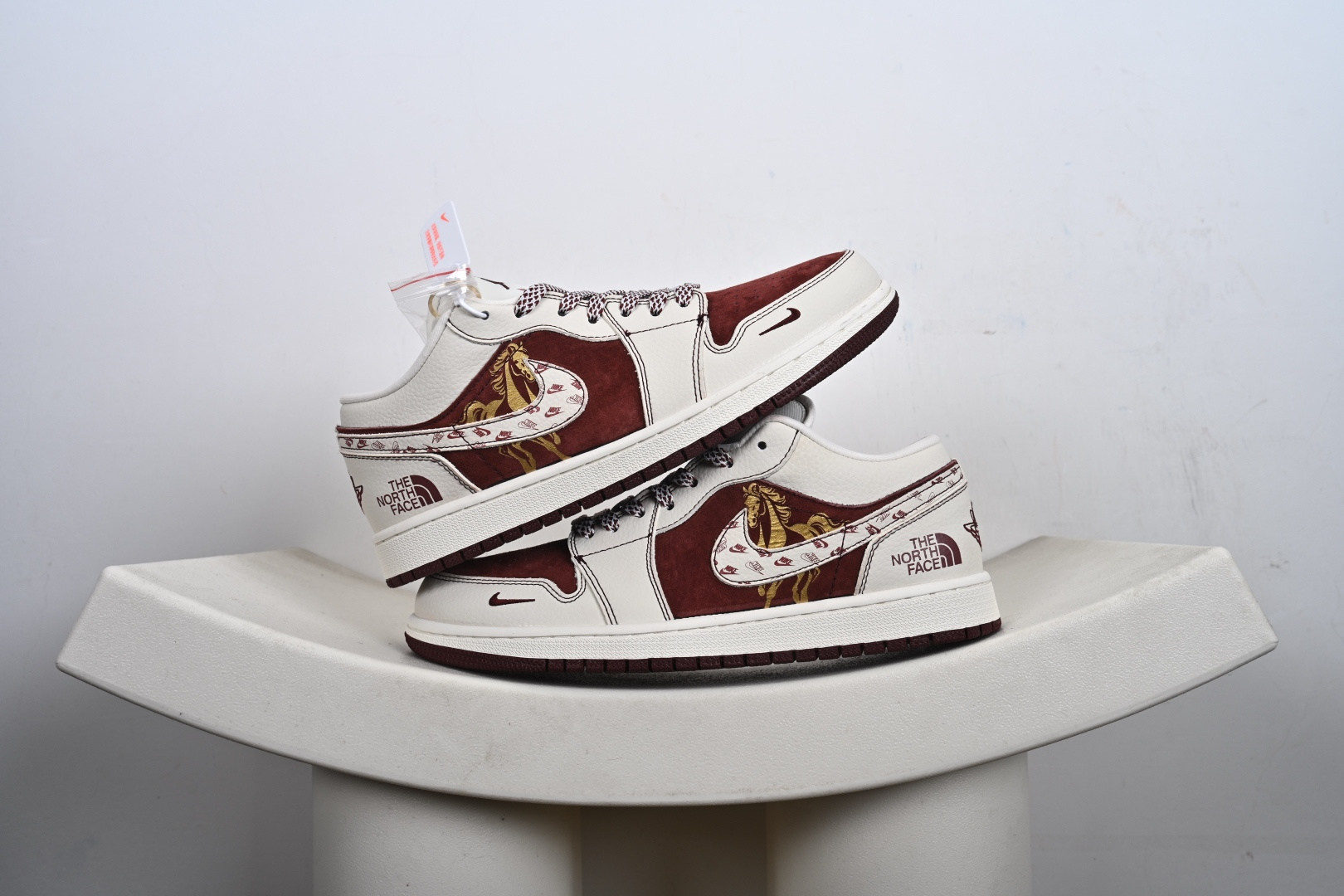 260 Nike Air Jordan 1 Low 马年限定 QL1988-005-Chinese UA Cheap High Quatity Brand Clothes Bags handbags Sneakers wholesale wholesaler seller from China Factory suppliers Fashion Clothing Shoes best Quality Beautiful Price 260 Nike Air Jordan 1 Low 马年限定 QL1988-005
