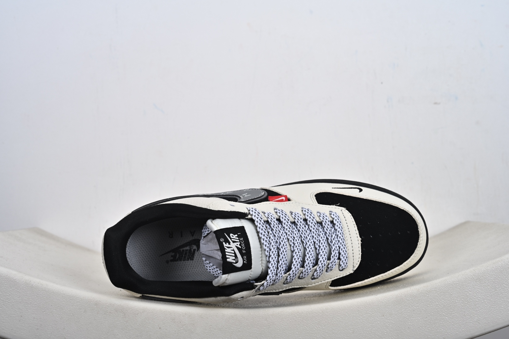 240 NIke Air Force 1 '07 Low 空军一号低帮 运动鞋 休闲鞋 XY9025