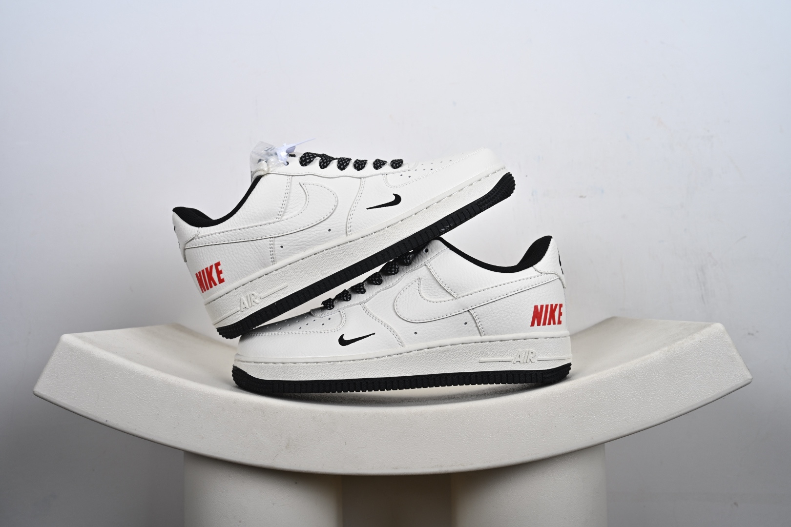 240 NIke Air Force 1 '07 Low 空军一号低帮 运动鞋 休闲鞋 XY9025-Chinese UA Cheap High Quatity Brand Clothes Bags handbags Sneakers wholesale wholesaler seller from China Factory suppliers Fashion Clothing Shoes best Quality Beautiful Price 240 NIke Air Force 1 '07 Low 空军一号低帮 运动鞋 休闲鞋 XY9025