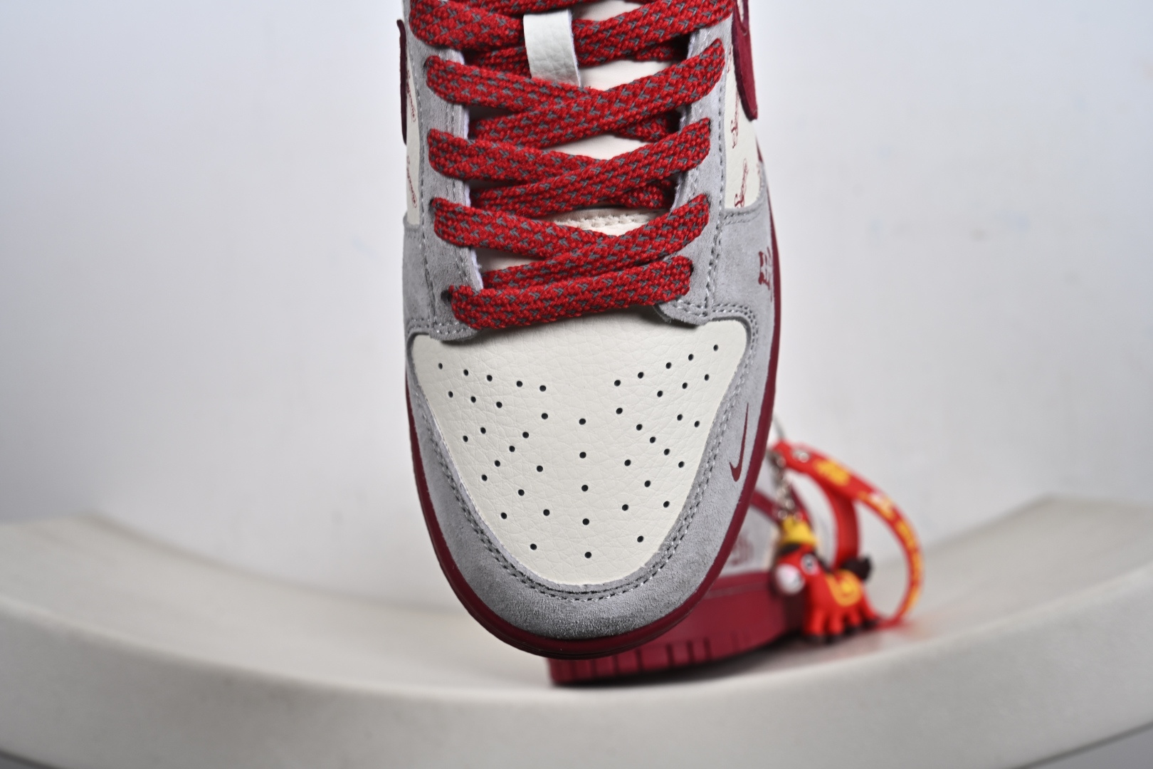 260 Nike Dunk Low Retro 马年限定 周年高端定制 低帮休闲板鞋 JP2026-100-Chinese UA Cheap High Quatity Brand Clothes Bags handbags Sneakers wholesale wholesaler seller from China Factory suppliers Fashion Clothing Shoes best Quality Beautiful Price 260 Nike Dunk Low Retro 马年限定 周年高端定制 低帮休闲板鞋 JP2026-100