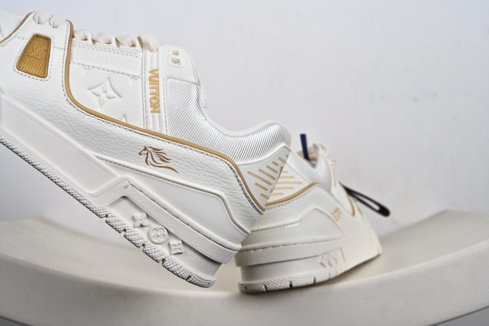 代购级别 Louis Vuitton Trainer 2021ss早春全新时装走秀运动鞋-Chinese wholesaler seller Clothes Bags handbags wholesale Shoes High Quatity wholesaler seller Cheap Sneakers from China Factory Chinese suppliers china wholesale clothing wholesaler seller 代购级别 Louis Vuitton Trainer 2021ss早春全新时装走秀运动鞋