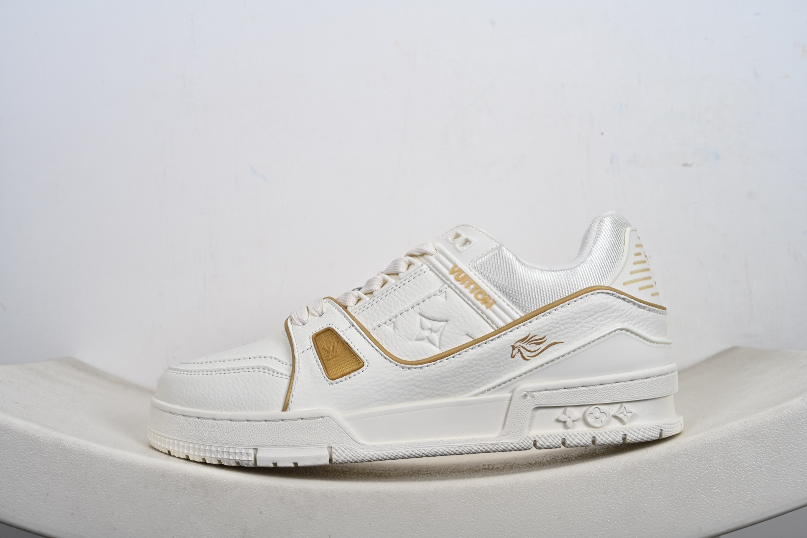 代购级别 Louis Vuitton Trainer 2021ss早春全新时装走秀运动鞋-Chinese wholesaler seller Clothes Bags handbags wholesale Shoes High Quatity wholesaler seller Cheap Sneakers from China Factory Chinese suppliers china wholesale clothing wholesaler seller 代购级别 Louis Vuitton Trainer 2021ss早春全新时装走秀运动鞋