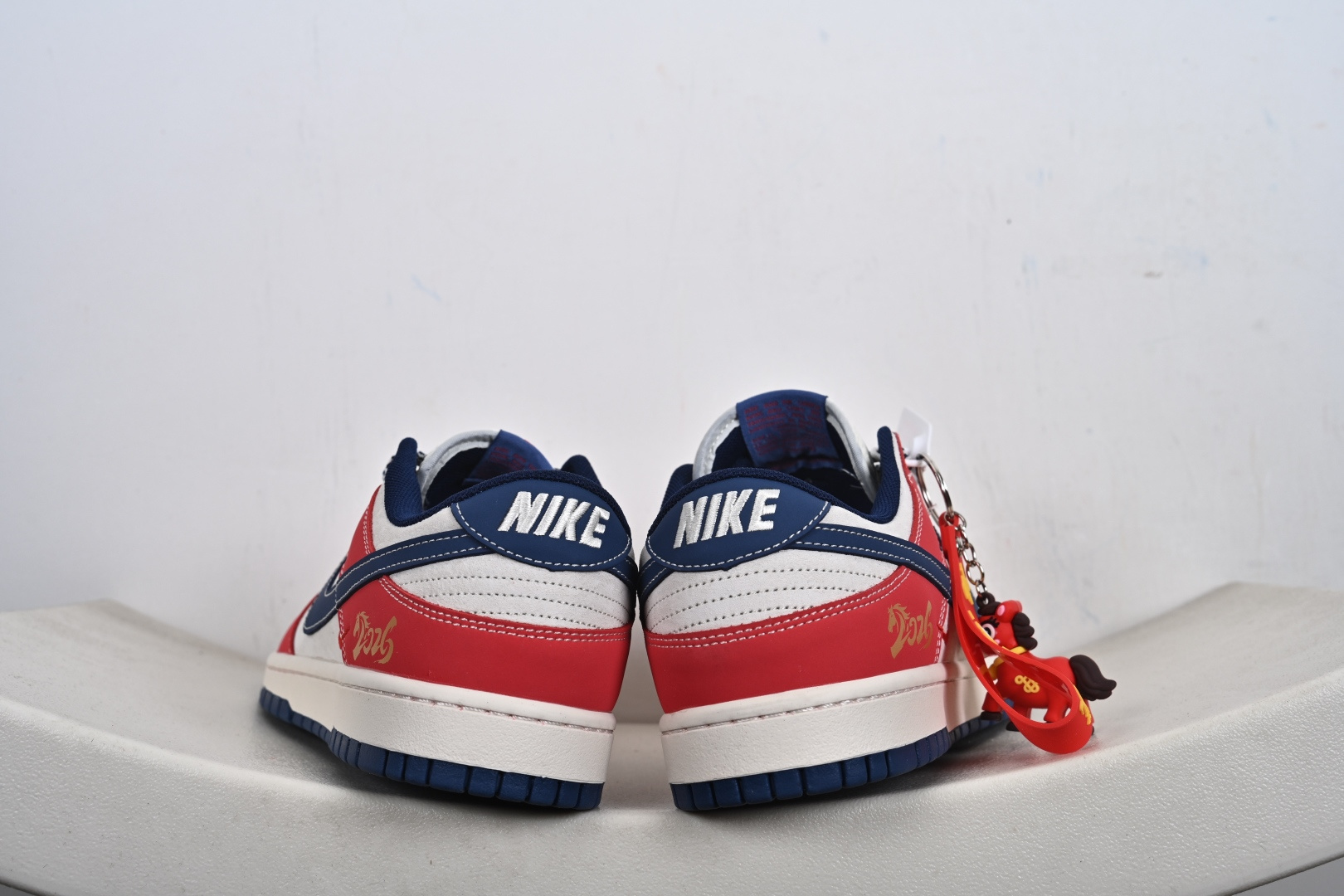 Nike Dunk Low Retro 马年限定 周年高端定制 低帮休闲板鞋 LX1988-817-Chinese wholesaler seller Clothes Bags handbags wholesale Shoes High Quatity wholesaler seller Cheap Sneakers from China Factory Chinese suppliers china wholesale clothing wholesaler seller Nike Dunk Low Retro 马年限定 周年高端定制 低帮休闲板鞋 LX1988-817