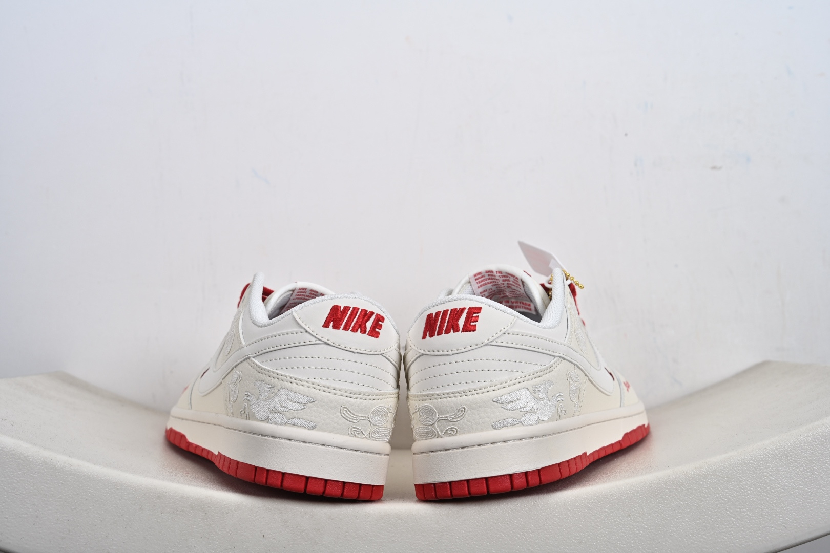 Nike Dunk Low Retro 马年限定 周年高端定制 低帮休闲板鞋 XT6998-157-Chinese wholesaler seller Clothes Bags handbags wholesale Shoes High Quatity wholesaler seller Cheap Sneakers from China Factory Chinese suppliers china wholesale clothing wholesaler seller Nike Dunk Low Retro 马年限定 周年高端定制 低帮休闲板鞋 XT6998-157
