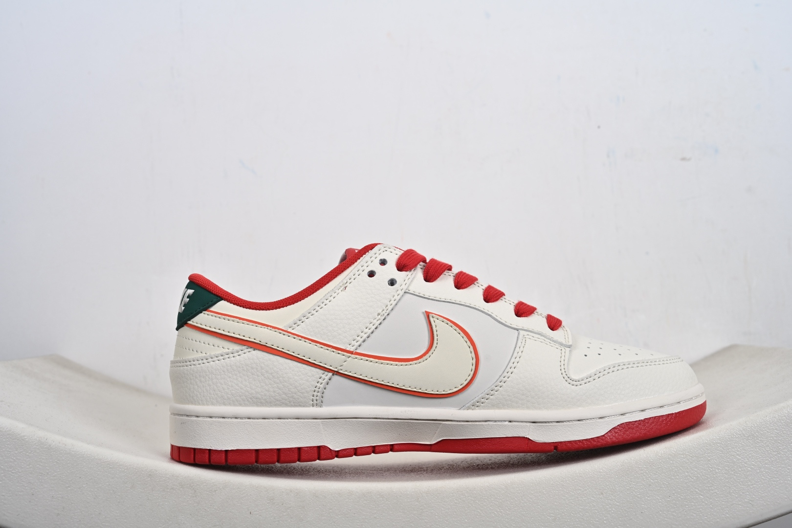 240 Nike Dunk Low Retro 马年限定 周年高端定制 低帮休闲板鞋 XT6998-110-Chinese UA Cheap High Quatity Brand Clothes Bags handbags Sneakers wholesale wholesaler seller from China Factory suppliers Fashion Clothing Shoes best Quality Beautiful Price 240 Nike Dunk Low Retro 马年限定 周年高端定制 低帮休闲板鞋 XT6998-110
