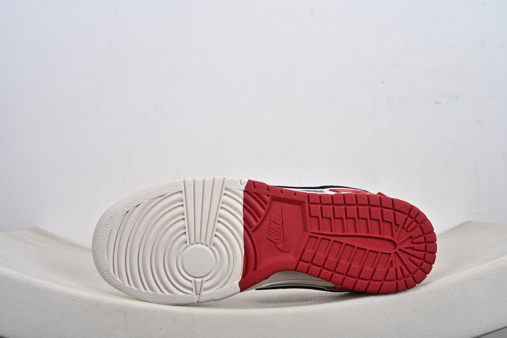 240 Nike Dunk Low Retro 马年限定 周年高端定制 低帮休闲板鞋 YX5066-410-Chinese UA Cheap High Quatity Brand Clothes Bags handbags Sneakers wholesale wholesaler seller from China Factory suppliers Fashion Clothing Shoes best Quality Beautiful Price 240 Nike Dunk Low Retro 马年限定 周年高端定制 低帮休闲板鞋 YX5066-410