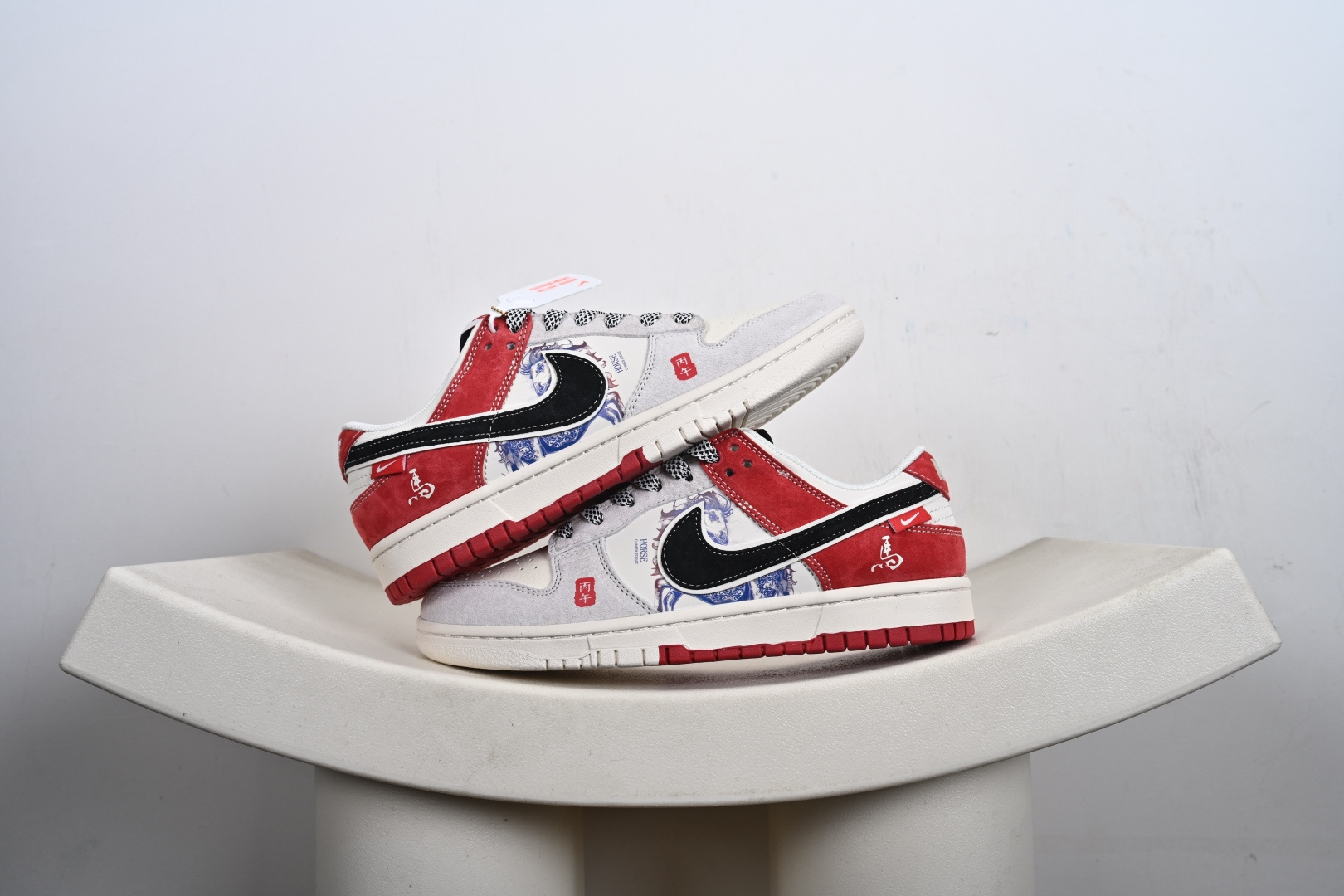 240 Nike Dunk Low Retro 马年限定 周年高端定制 低帮休闲板鞋 YX5066-410-Chinese UA Cheap High Quatity Brand Clothes Bags handbags Sneakers wholesale wholesaler seller from China Factory suppliers Fashion Clothing Shoes best Quality Beautiful Price 240 Nike Dunk Low Retro 马年限定 周年高端定制 低帮休闲板鞋 YX5066-410
