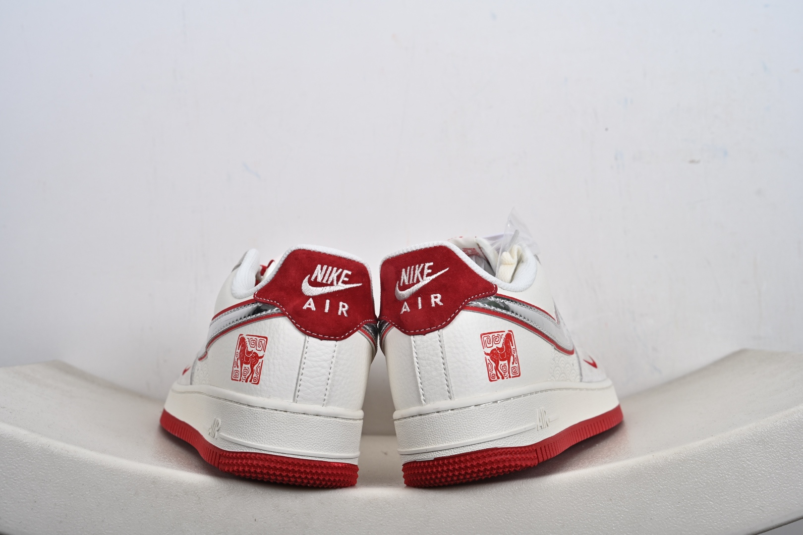 240 NIke Air Force 1 '07 Low 空军一号低帮 运动鞋 休闲鞋 XA2001-901-Chinese UA Cheap High Quatity Brand Clothes Bags handbags Sneakers wholesale wholesaler seller from China Factory suppliers Fashion Clothing Shoes best Quality Beautiful Price 240 NIke Air Force 1 '07 Low 空军一号低帮 运动鞋 休闲鞋 XA2001-901