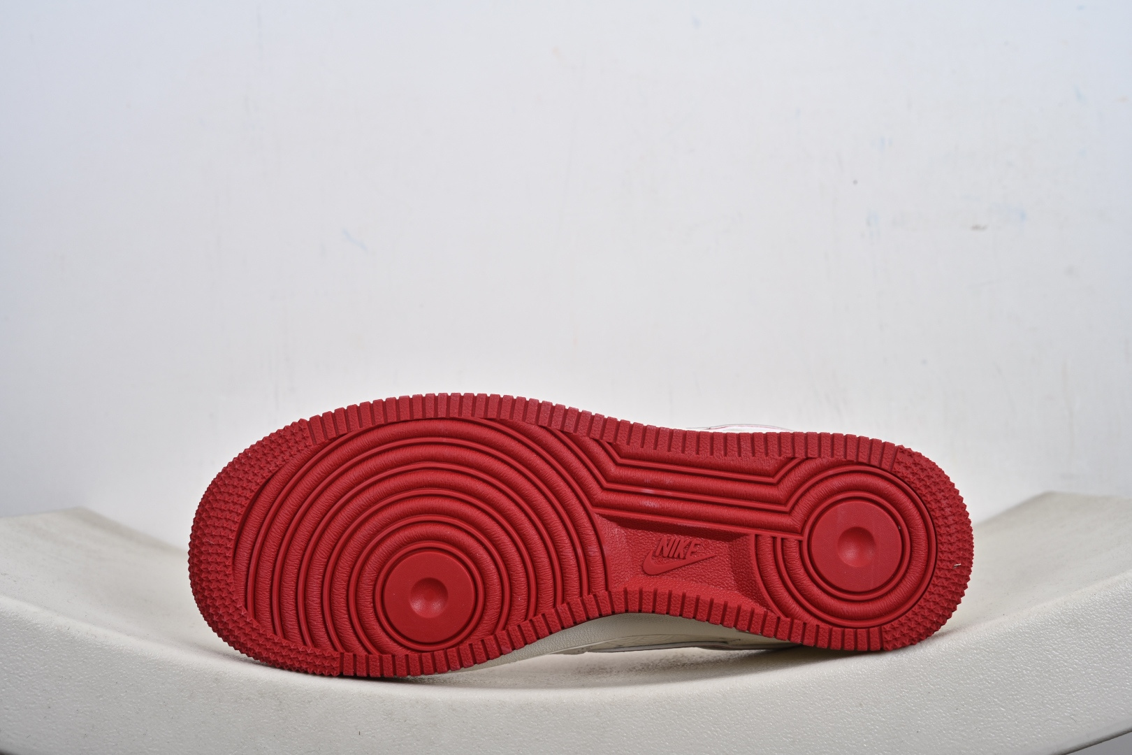 240 NIke Air Force 1 '07 Low 空军一号低帮 运动鞋 休闲鞋 XA2001-901-Chinese UA Cheap High Quatity Brand Clothes Bags handbags Sneakers wholesale wholesaler seller from China Factory suppliers Fashion Clothing Shoes best Quality Beautiful Price 240 NIke Air Force 1 '07 Low 空军一号低帮 运动鞋 休闲鞋 XA2001-901