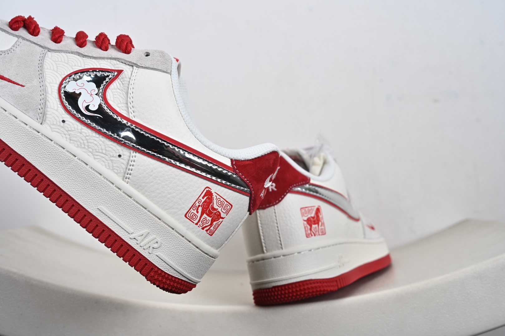 240 NIke Air Force 1 '07 Low 空军一号低帮 运动鞋 休闲鞋 XA2001-901-Chinese UA Cheap High Quatity Brand Clothes Bags handbags Sneakers wholesale wholesaler seller from China Factory suppliers Fashion Clothing Shoes best Quality Beautiful Price 240 NIke Air Force 1 '07 Low 空军一号低帮 运动鞋 休闲鞋 XA2001-901