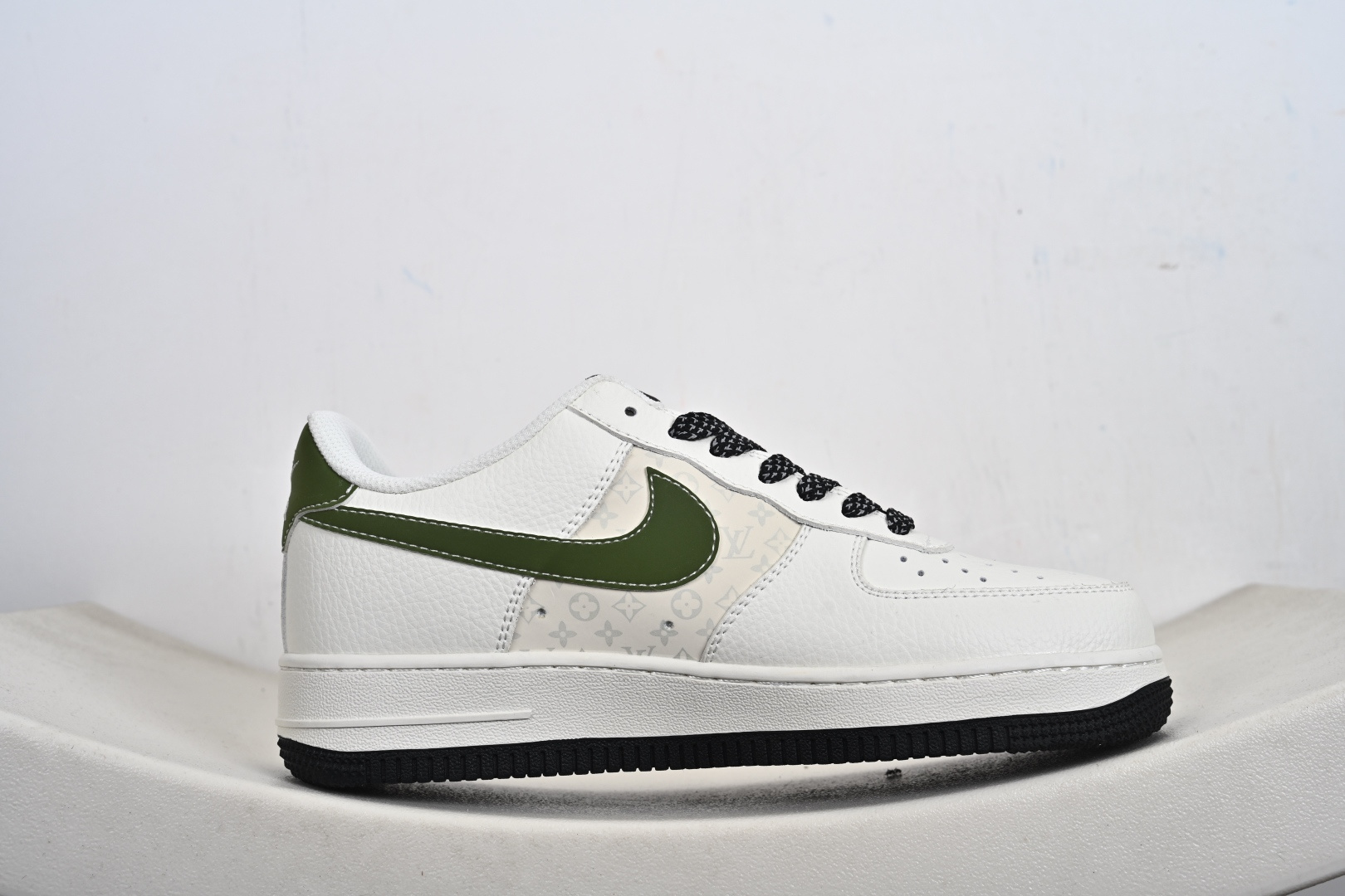 240 NIke Air Force 1 '07 Low 空军一号低帮 运动鞋 休闲鞋 KG6699-F16-Chinese UA Cheap High Quatity Brand Clothes Bags handbags Sneakers wholesale wholesaler seller from China Factory suppliers Fashion Clothing Shoes best Quality Beautiful Price 240 NIke Air Force 1 '07 Low 空军一号低帮 运动鞋 休闲鞋 KG6699-F16