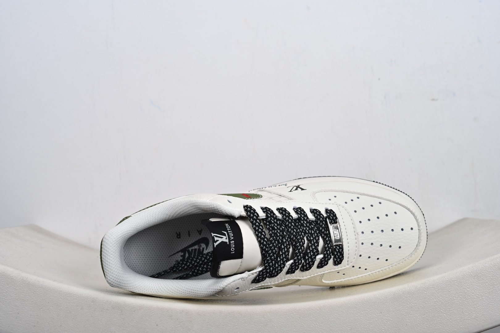 240 NIke Air Force 1 '07 Low 空军一号低帮 运动鞋 休闲鞋 KG6699-F16-Chinese UA Cheap High Quatity Brand Clothes Bags handbags Sneakers wholesale wholesaler seller from China Factory suppliers Fashion Clothing Shoes best Quality Beautiful Price 240 NIke Air Force 1 '07 Low 空军一号低帮 运动鞋 休闲鞋 KG6699-F16
