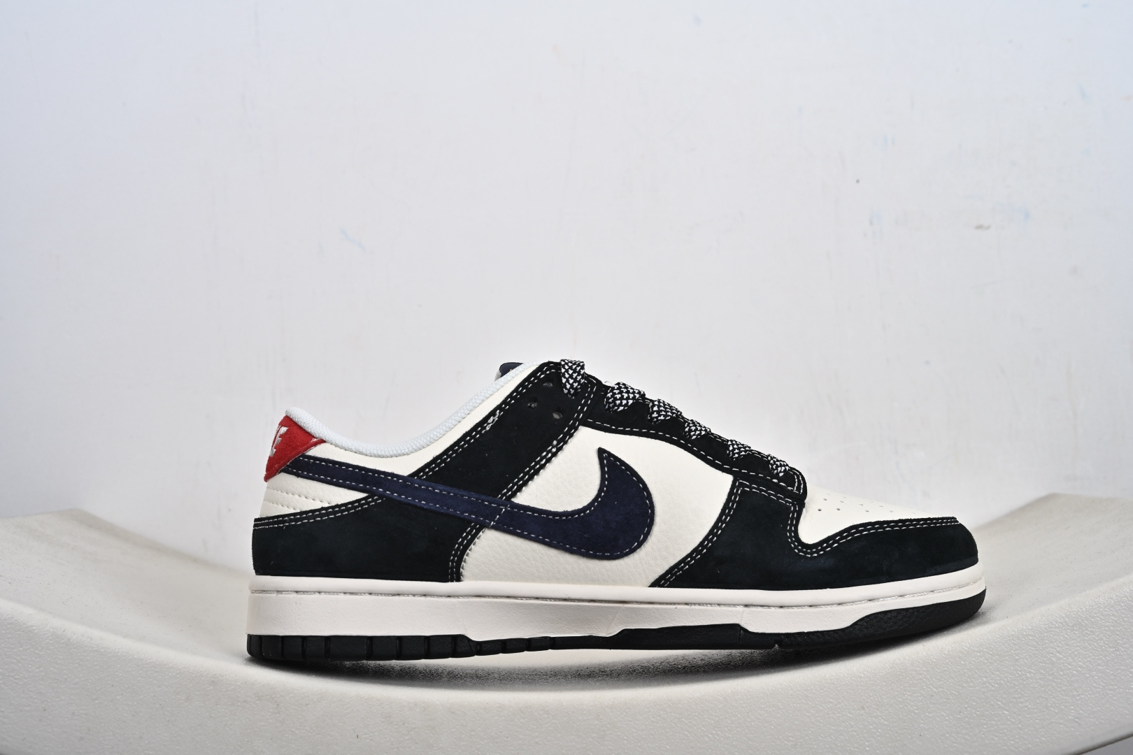 240 2026马年专属Nike Dunk Low FC1688-256 藏蓝与米白的经典撞色打底-Chinese UA Cheap High Quatity Brand Clothes Bags handbags Sneakers wholesale wholesaler seller from China Factory suppliers Fashion Clothing Shoes best Quality Beautiful Price 240 2026马年专属Nike Dunk Low FC1688-256 藏蓝与米白的经典撞色打底
