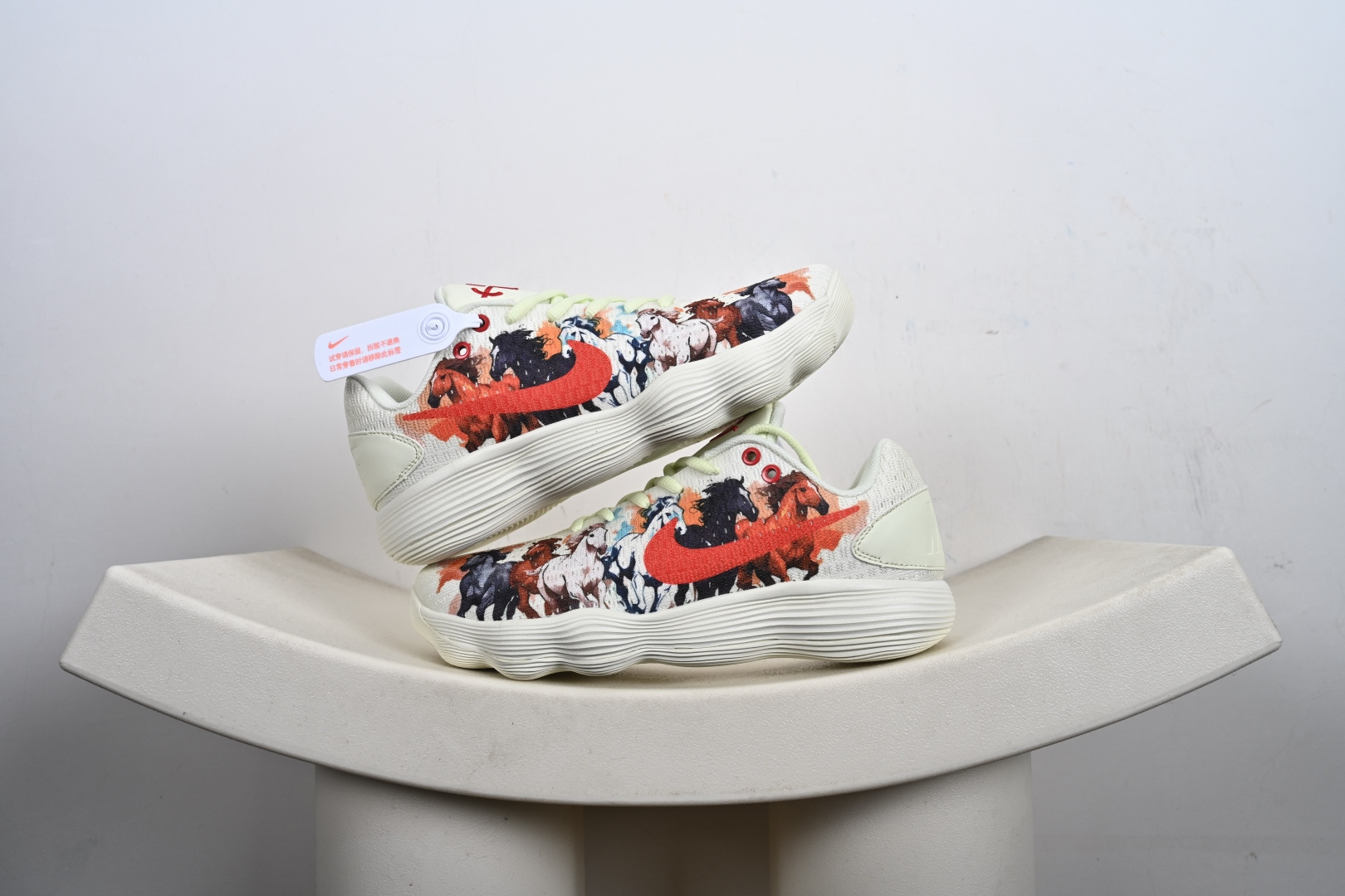 280 Hyperdunk 2017 Low 马年限定 CNY新年款 低帮 缓震 实战篮球鞋 897637-007-Chinese UA Cheap High Quatity Brand Clothes Bags handbags Sneakers wholesale wholesaler seller from China Factory suppliers Fashion Clothing Shoes best Quality Beautiful Price 280 Hyperdunk 2017 Low 马年限定 CNY新年款 低帮 缓震 实战篮球鞋 897637-007