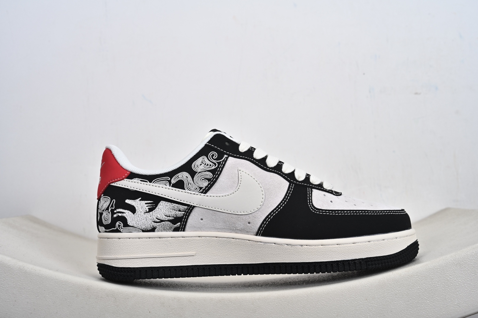 240 Air Force1 07 low 马年限定 DX3688-205-Chinese UA Cheap High Quatity Brand Clothes Bags handbags Sneakers wholesale wholesaler seller from China Factory suppliers Fashion Clothing Shoes best Quality Beautiful Price 240 Air Force1 07 low 马年限定 DX3688-205
