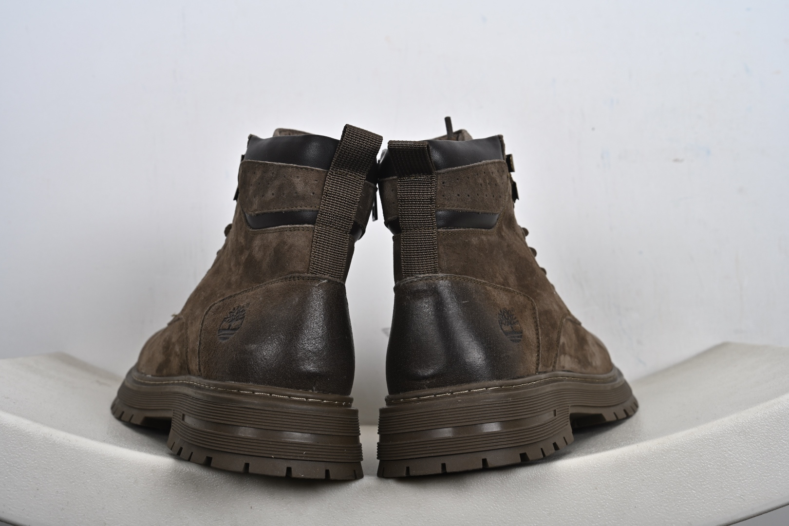 240 Timberland 添柏岚/天伯伦户外休闲马丁靴系列 TB10059-Chinese UA Cheap High Quatity Brand Clothes Bags handbags Sneakers wholesale wholesaler seller from China Factory suppliers Fashion Clothing Shoes best Quality Beautiful Price 240 Timberland 添柏岚/天伯伦户外休闲马丁靴系列 TB10059