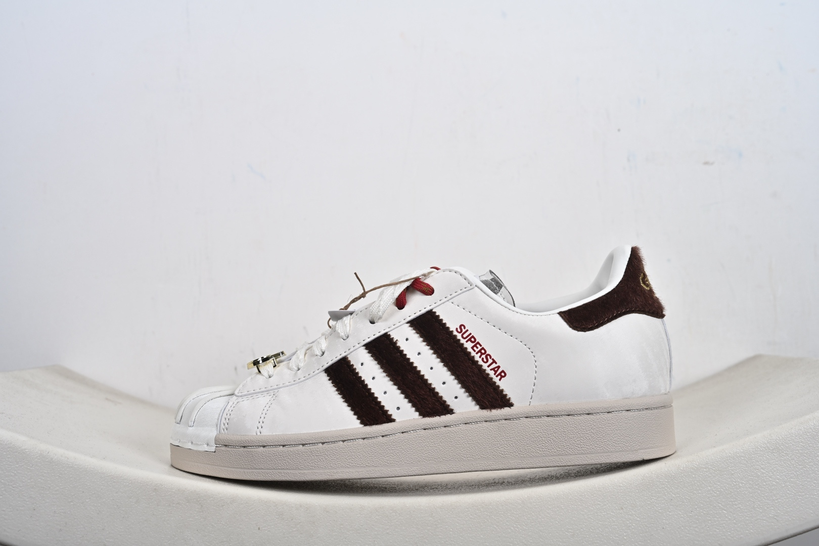 adidas originals Superstar 2 CNY新年款 马年限定 白红 KJ6293-Chinese wholesaler seller Clothes Bags handbags wholesale Shoes High Quatity wholesaler seller Cheap Sneakers from China Factory Chinese suppliers china wholesale clothing wholesaler seller adidas originals Superstar 2 CNY新年款 马年限定 白红 KJ6293