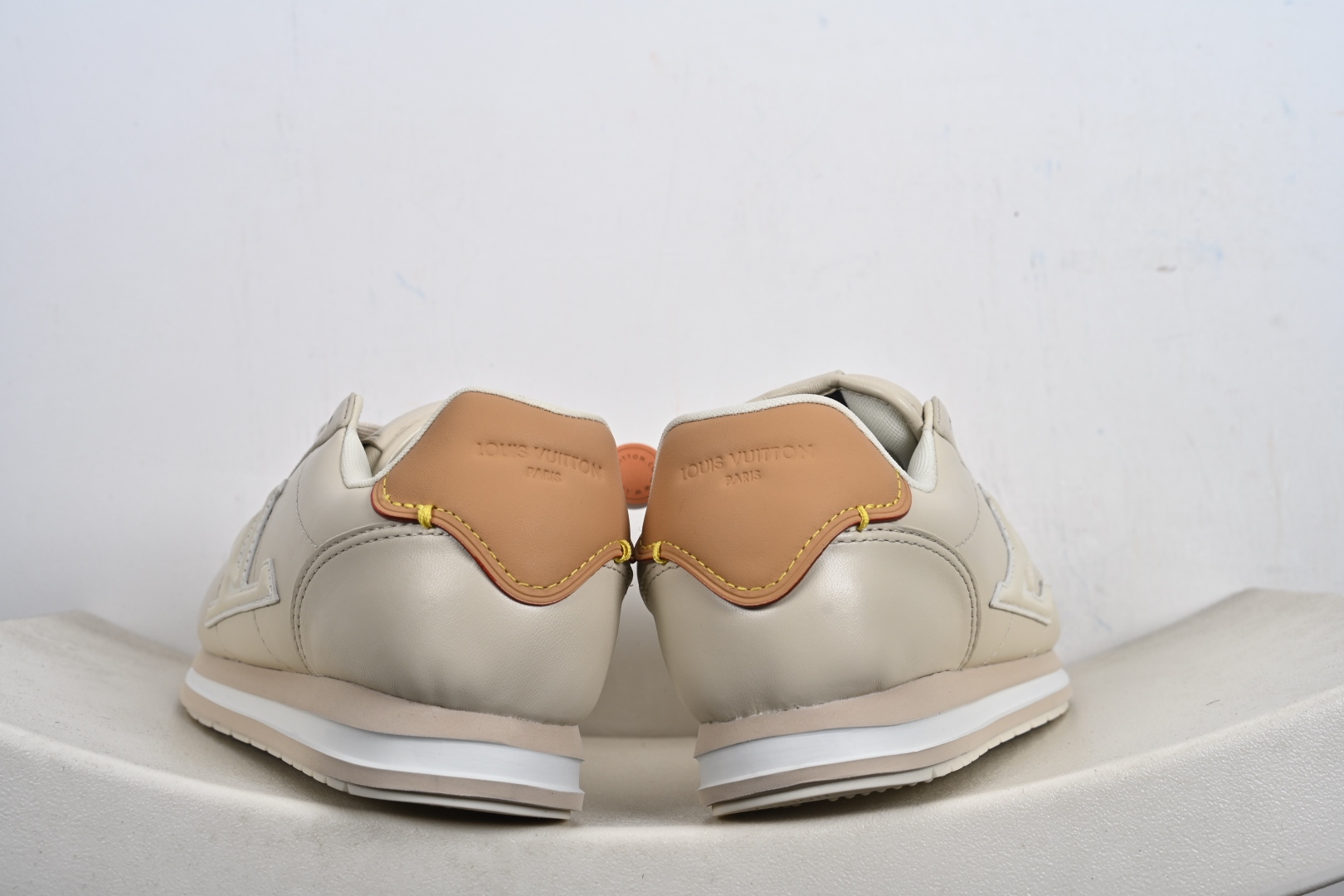 本地💰460终端供货
外贸跑量专供 Nigo x Louis Vuitton LV联名款 阿甘 低帮运动休闲鞋 大厂出品 品质板正
尺码:36-47-X7-H1