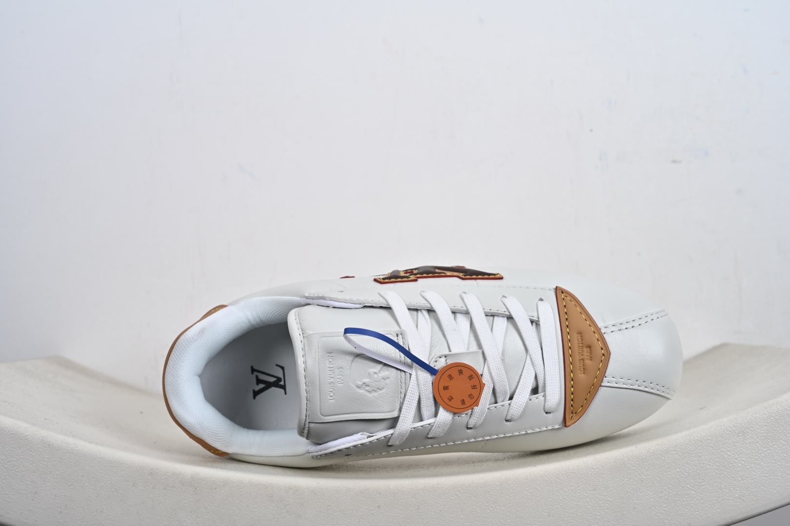 本地💰460终端供货
外贸跑量专供 Nigo x Louis Vuitton LV联名款 阿甘 低帮运动休闲鞋 大厂出品 品质板正
尺码:36-47-X7-H1