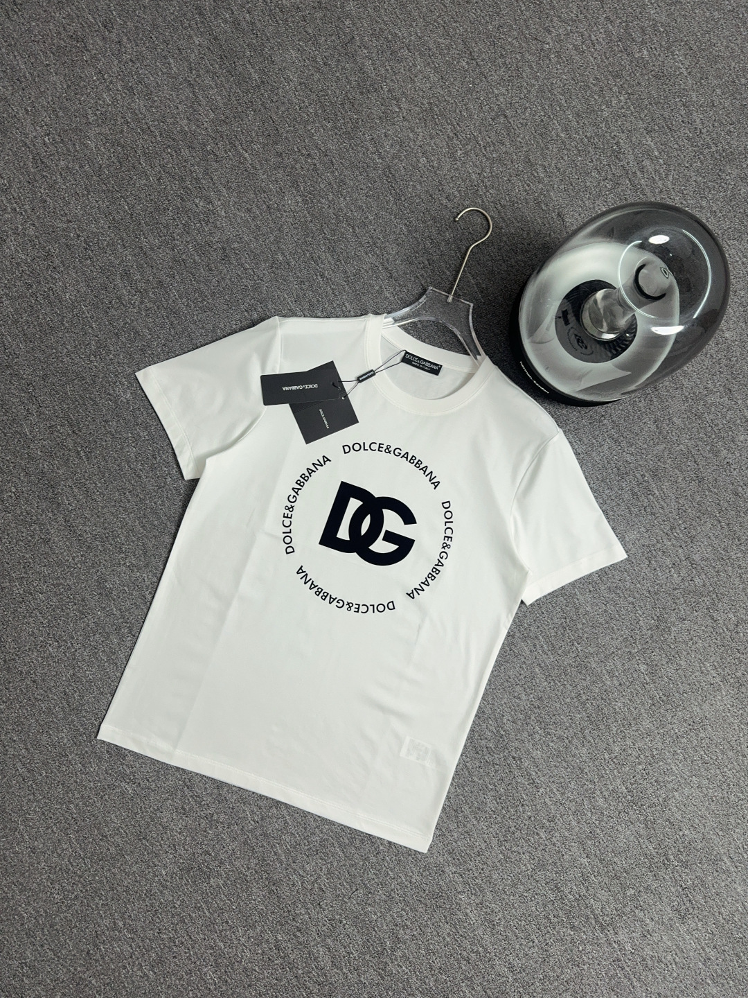 Dolce & Gabbana Men's Logo Graphic Crew Neck T-Shirt - Short Sleeve Tee 2 cmp i1741506147541 4337 0 1