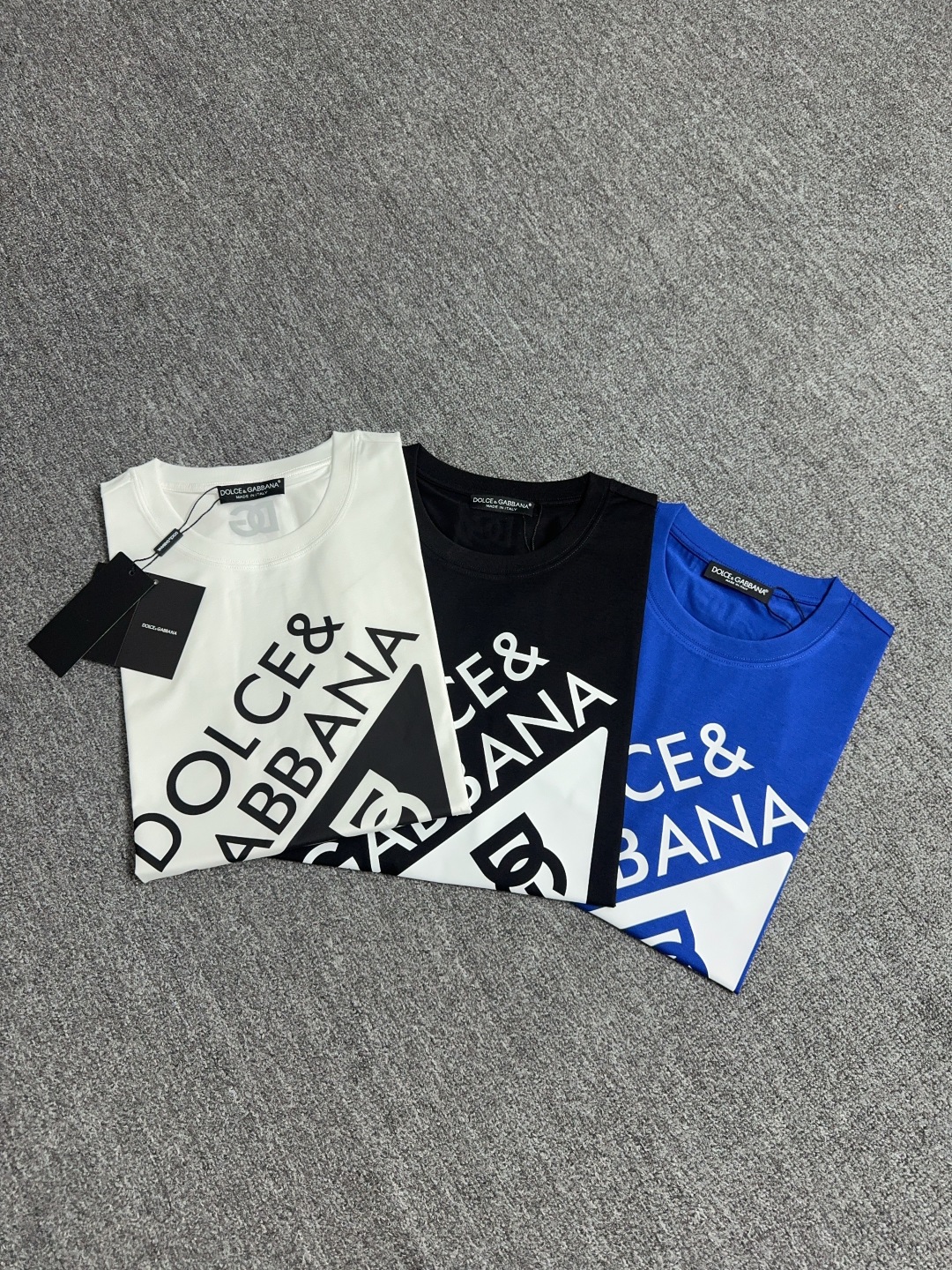 Dolce & Gabbana Men's Crew Neck T-Shirt with Logo Print - Spring/Summer 2025 1 cmp i1743828607344 5127 0 0