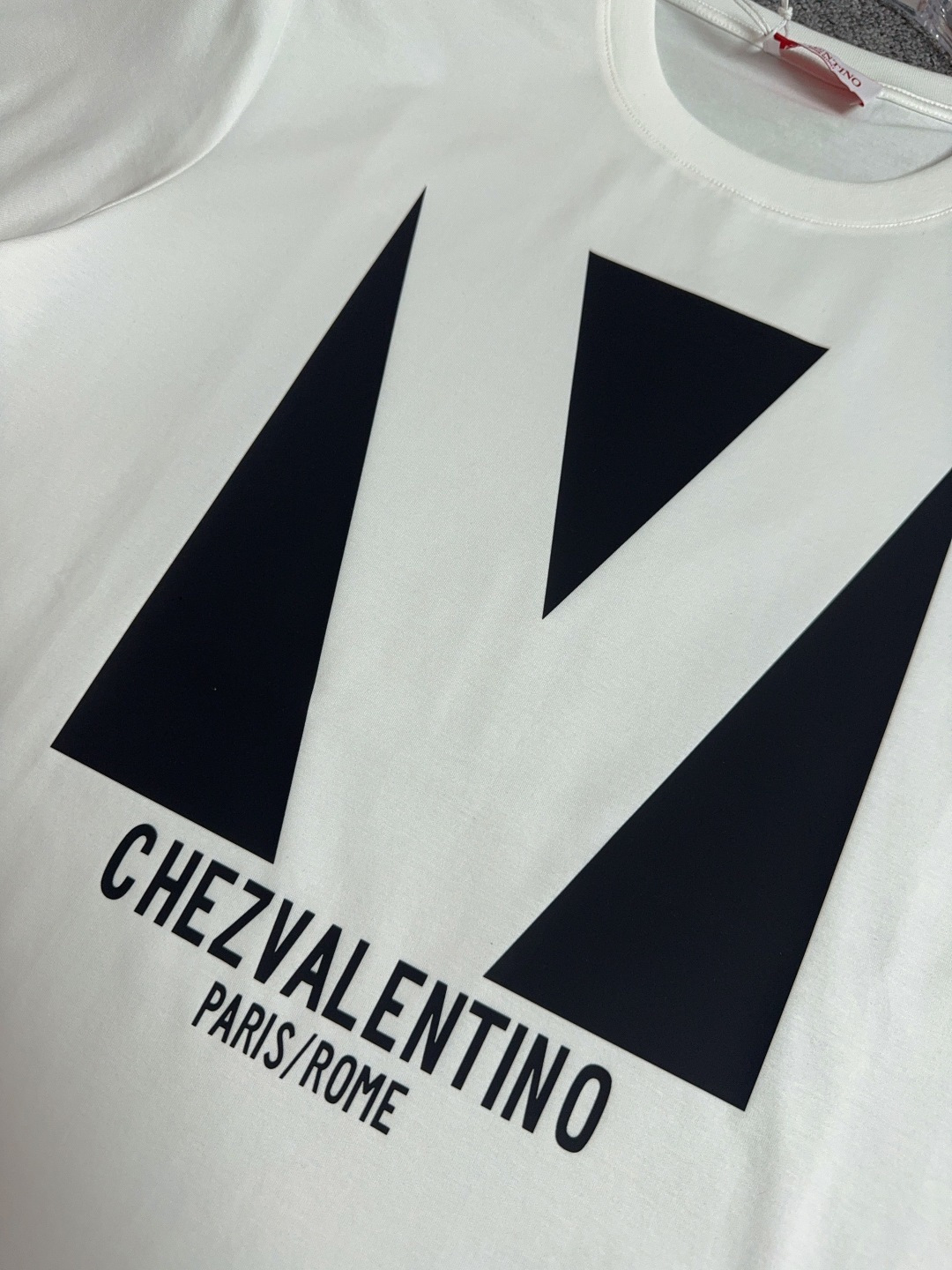 Valentino VLTN Logo Print Crew Neck T-Shirt - Short Sleeve, Casual Wear 5 cmp i1743828868766 8319 0 3