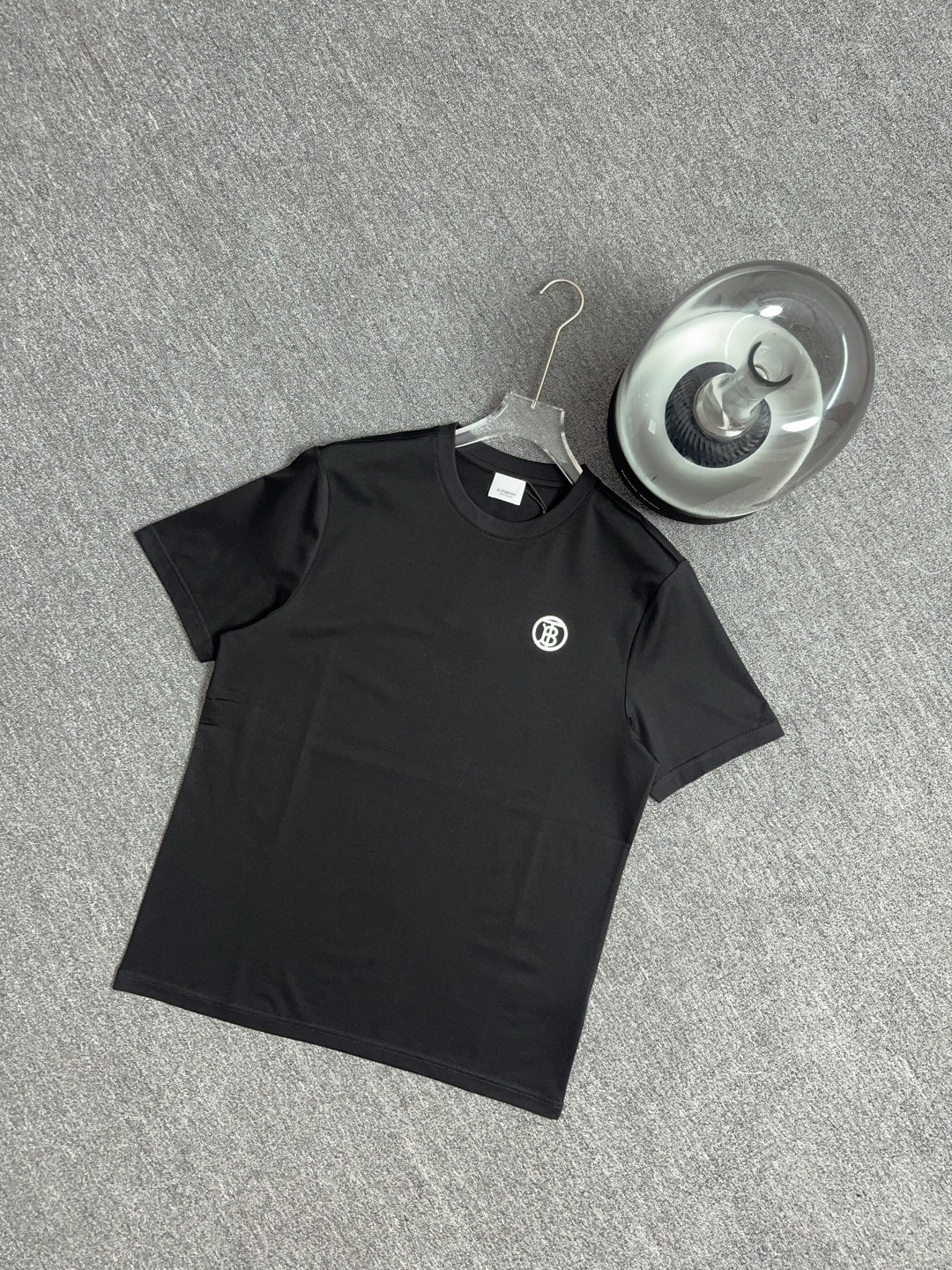 Burberry Crew Neck T-Shirt Short Sleeve Casual Tee for Men and Women 8 cmp i1744075189682 5974 0 7