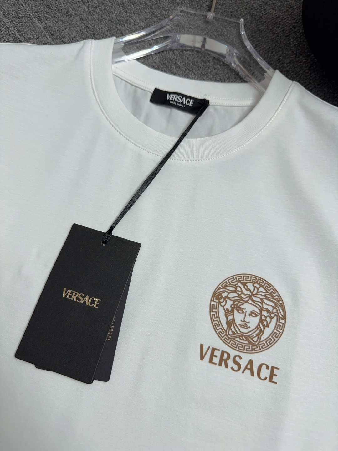 Versace Crew Neck T-Shirt - Lightweight, Breathable, and Silk Fabric 5 cmp i1744121738770 644 0 3