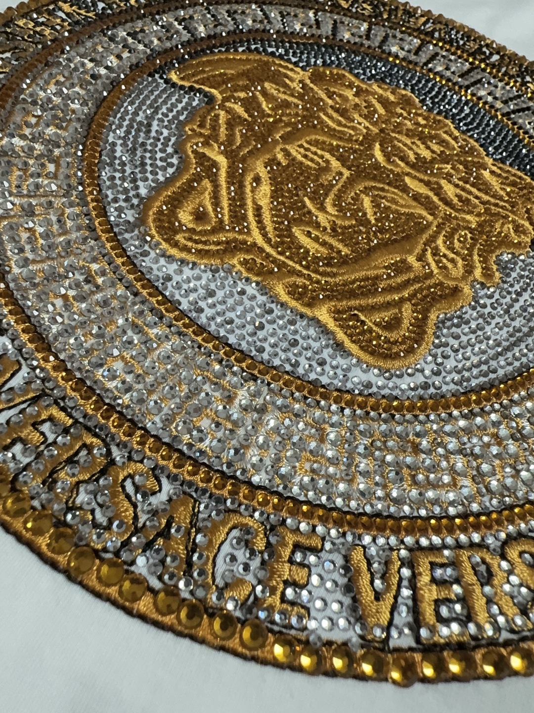 Versace Crystal Medusa Cotton T-Shirt Crew Neck Short Sleeve 5 cmp i1744203093186 6956 0 4