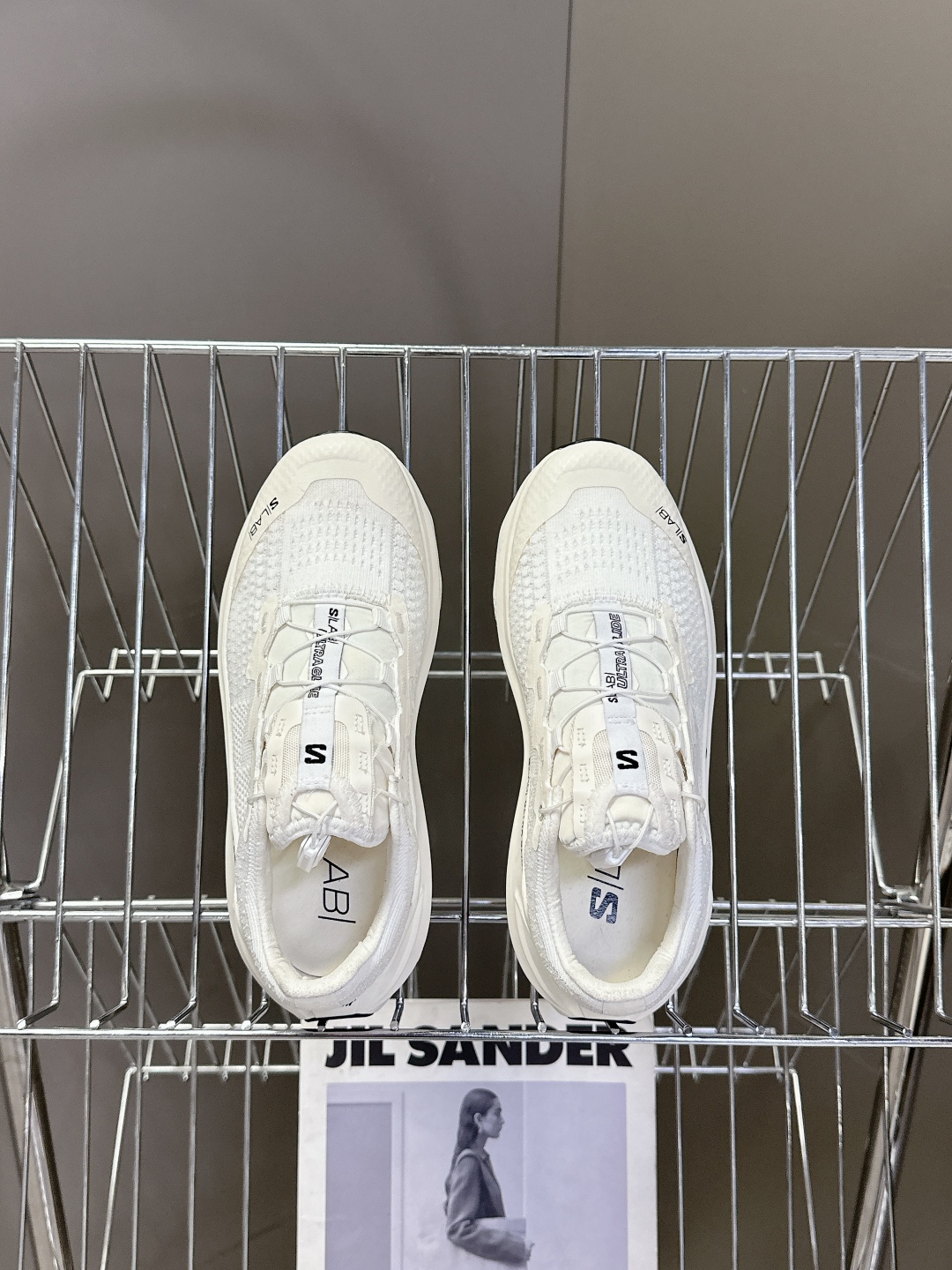  SALOMON XT WHISPER 萨洛蒙户外 休闲 情侣款运动鞋‼️
顶级版本，全新演绎的专注于其