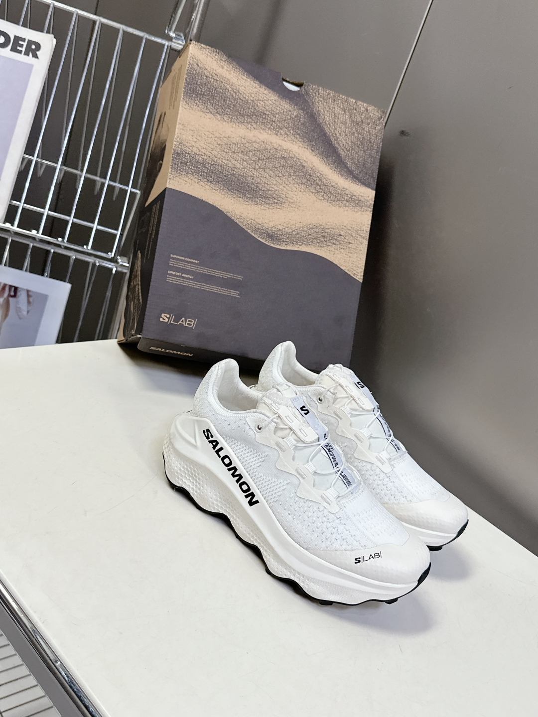  SALOMON XT WHISPER 萨洛蒙户外 休闲 情侣款运动鞋‼️
顶级版本，全新演绎的专注于其