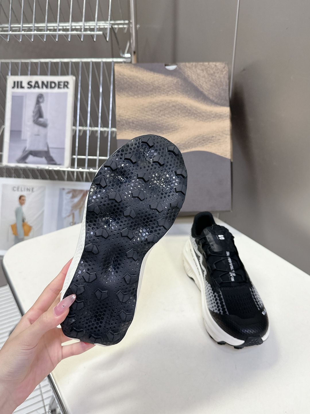  SALOMON XT WHISPER 萨洛蒙户外 休闲 情侣款运动鞋‼️
顶级版本，全新演绎的专注于其