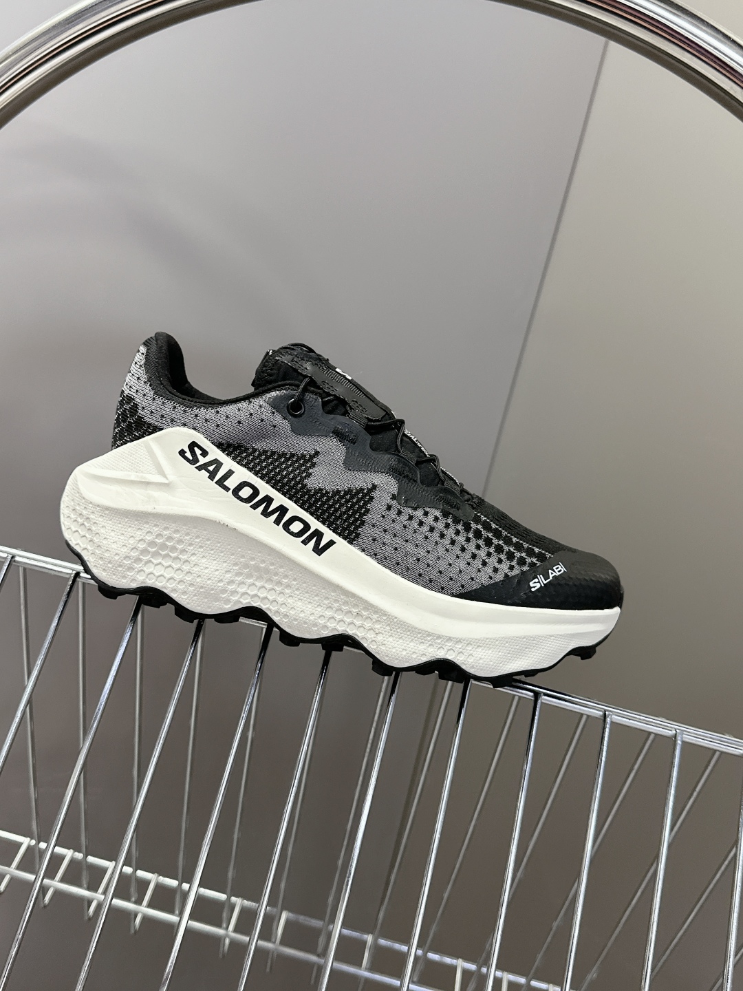  SALOMON XT WHISPER 萨洛蒙户外 休闲 情侣款运动鞋‼️
顶级版本，全新演绎的专注于其