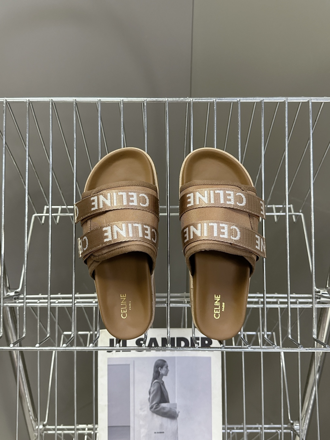 【CELINE】思琳代级别 春夏新品凯旋门复古罗马凉鞋拖鞋  进出专柜无压力，重工版，拒绝一眼假low