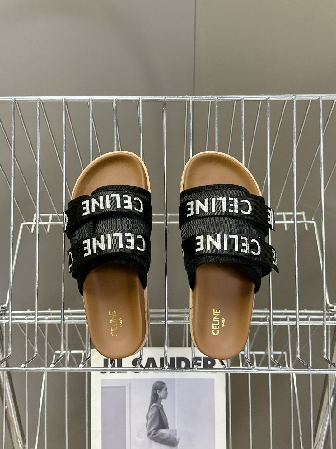  【CELINE】思琳代级别 春夏新品凯旋门复古罗马凉鞋拖鞋  进出专柜无压力，重工版，拒绝一眼假low